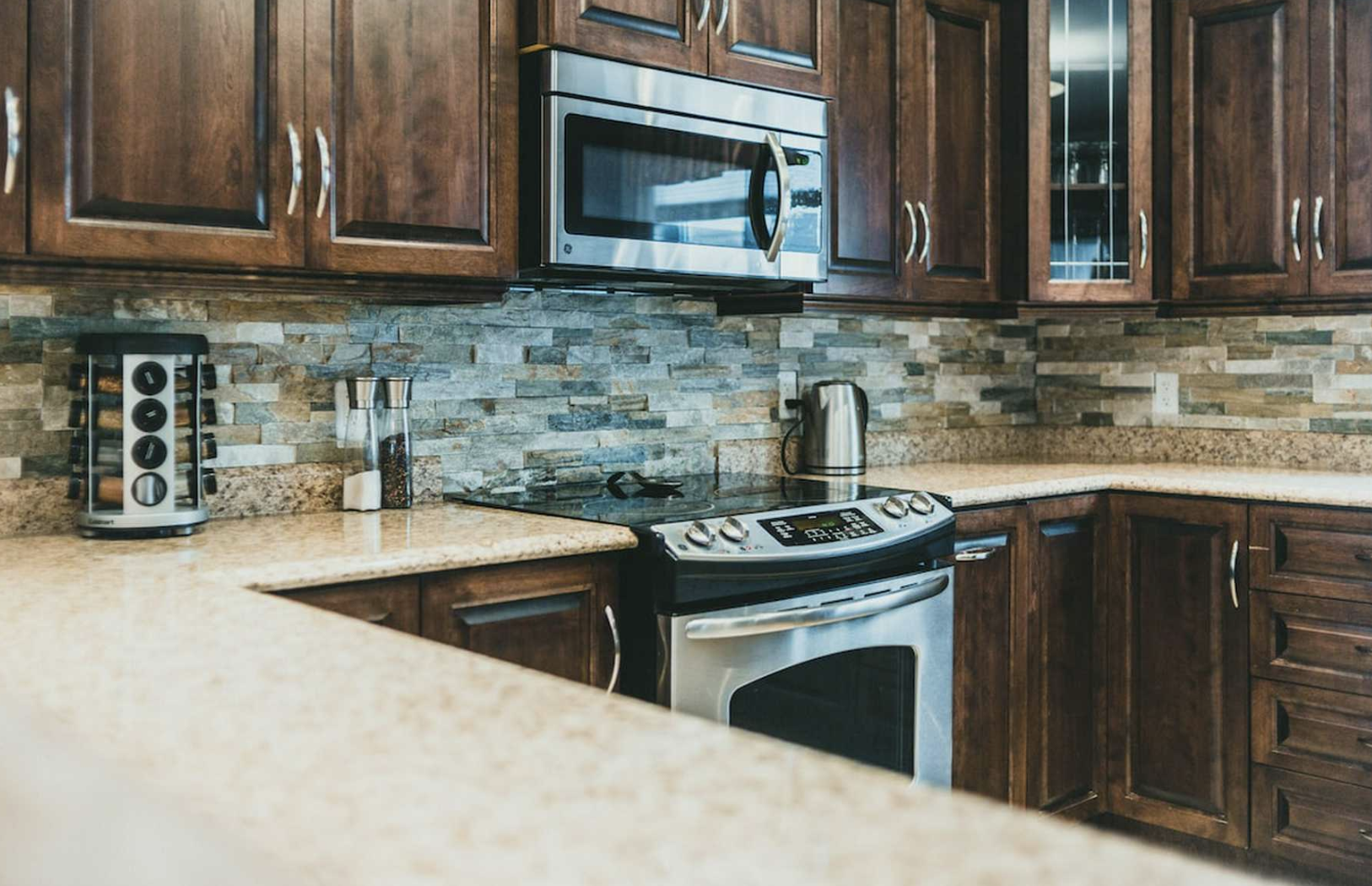 How to Fix Steam Damage on Kitchen Cabinets