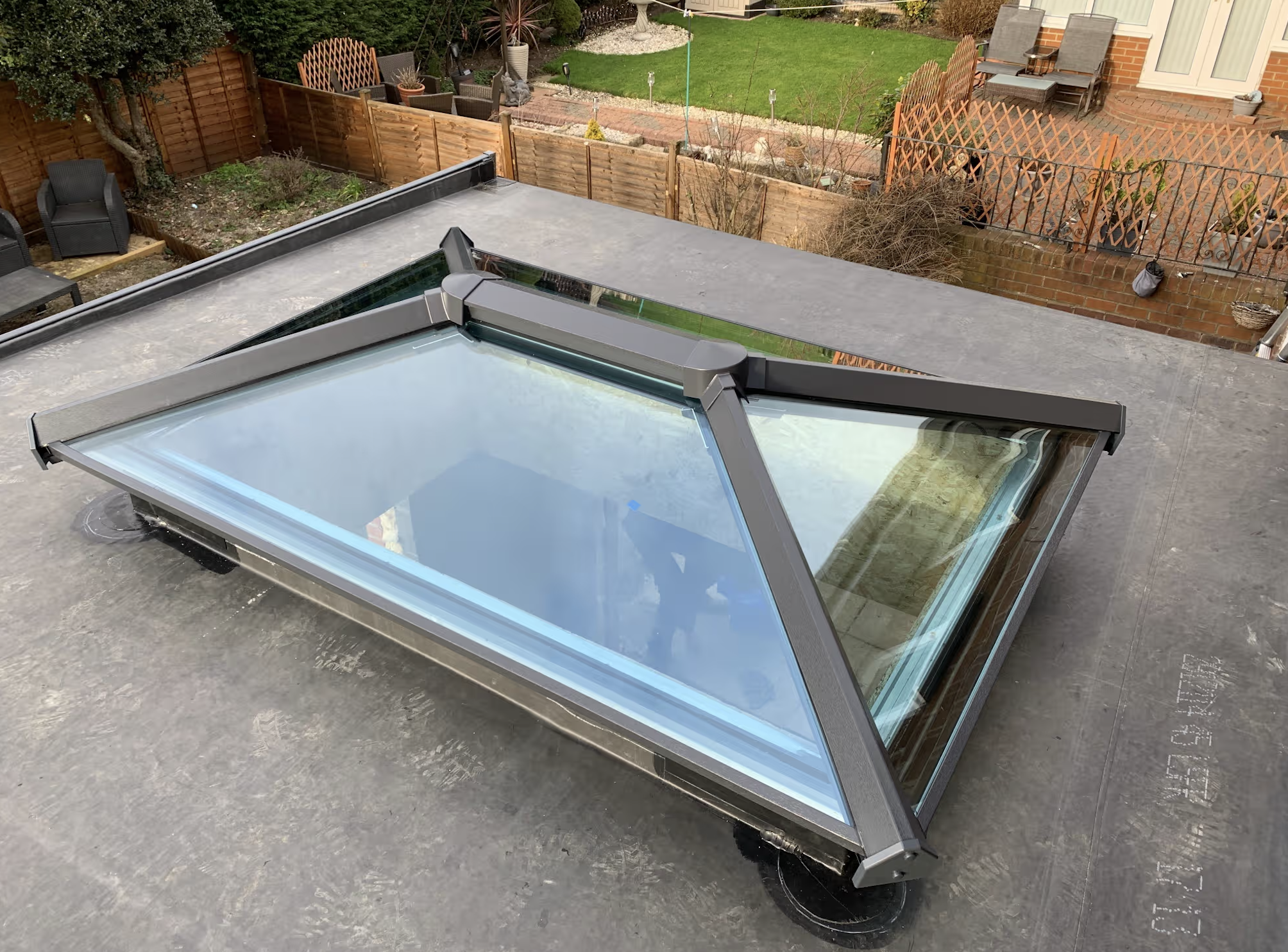 Insulated warm deck EPDM roof with roof lantern on a new kitchen extension, Denton, Newcastle