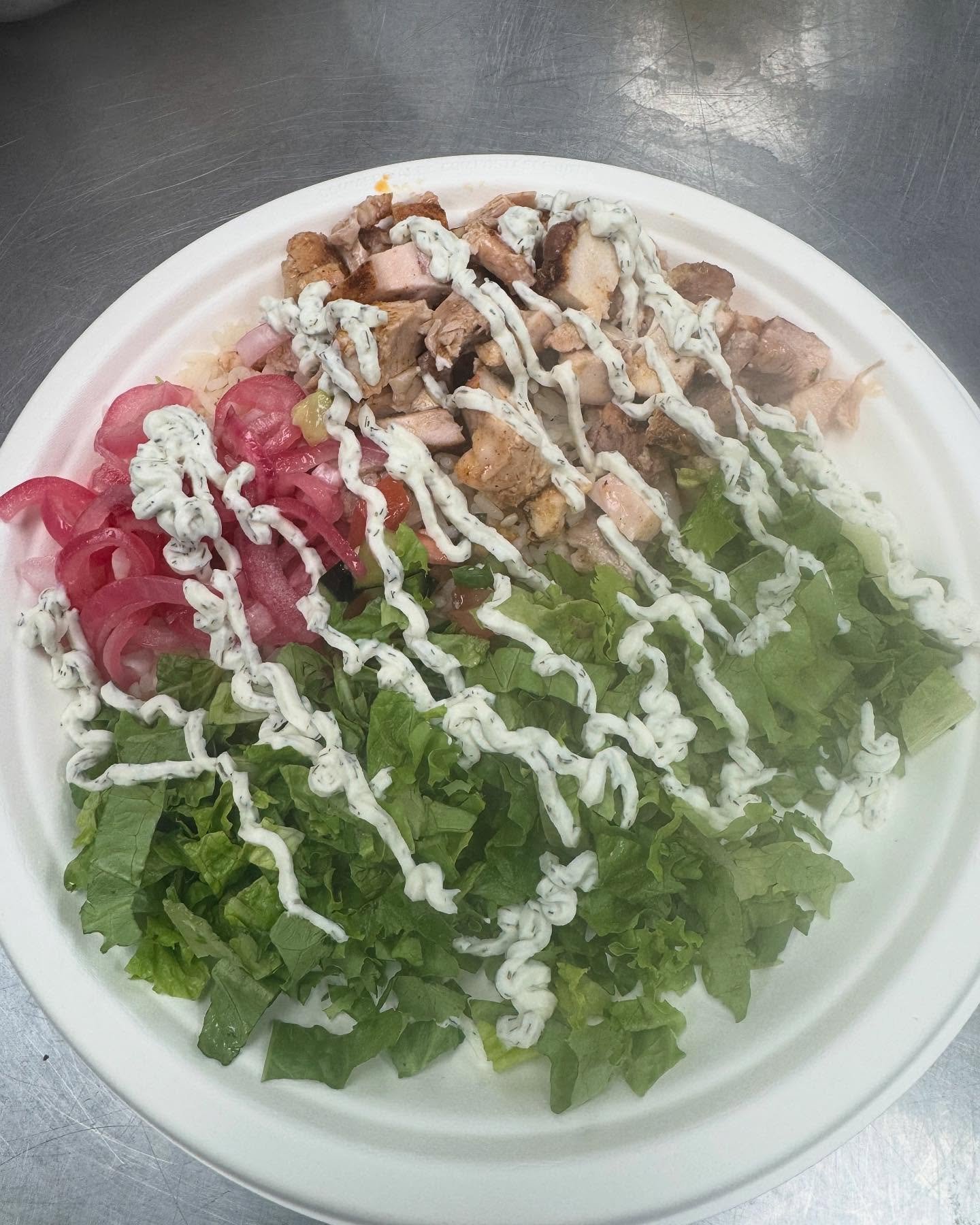 Just a few of our meals this week! A delicious harissa chicken bowl with rice, pickled red onions, cucumber and tomato, romaine, and a creamy garlic sauce. Next is a wonderful saut&eacute; of veggies for our vegetarian clients. And lastly, was our ta