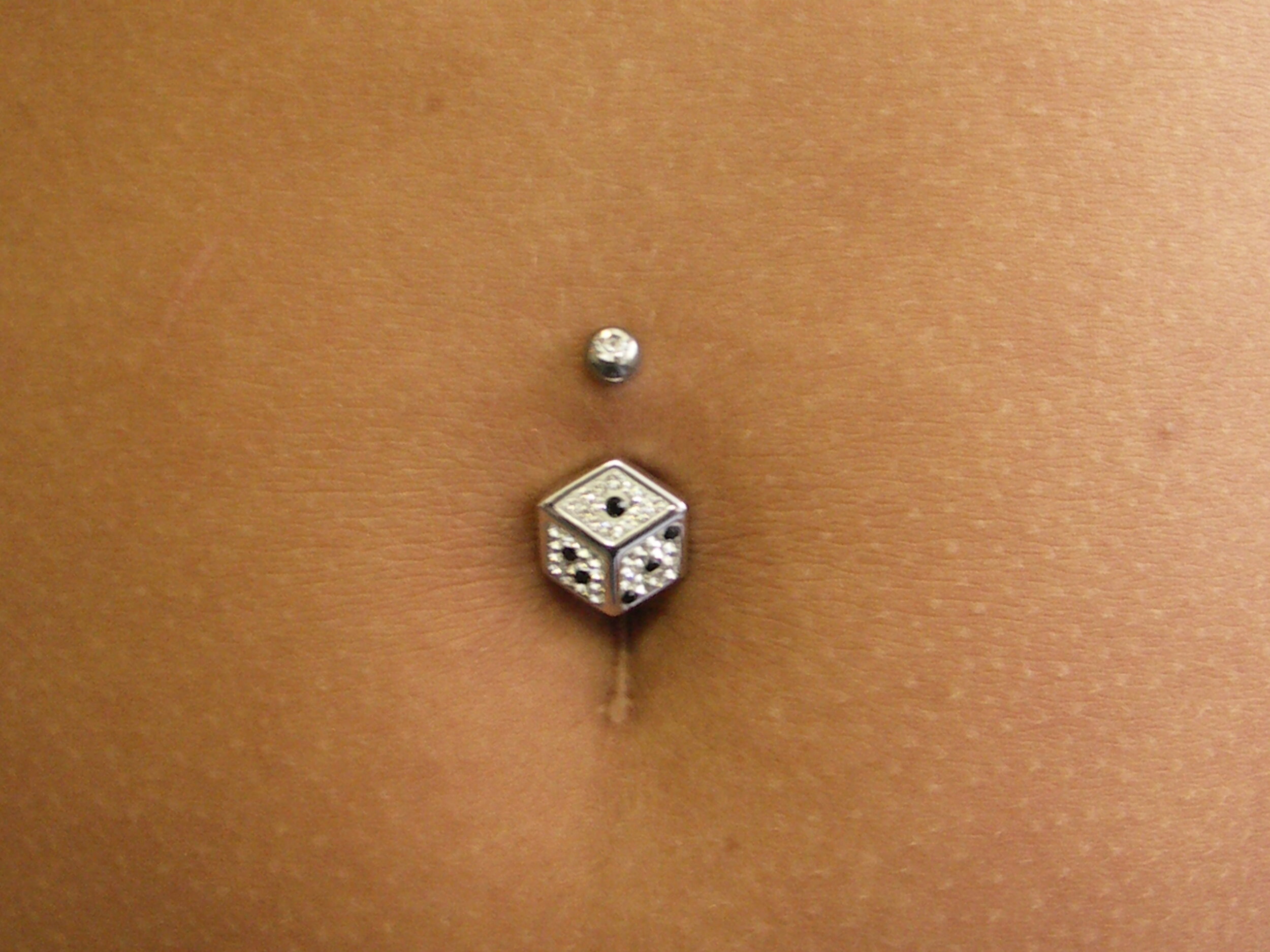 belly button piercing.jpg