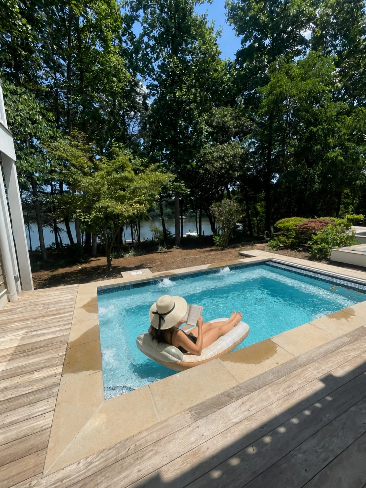Less plans. More pool days 🌊

Drop a ☀️ if you&rsquo;re counting down to summer weekends!