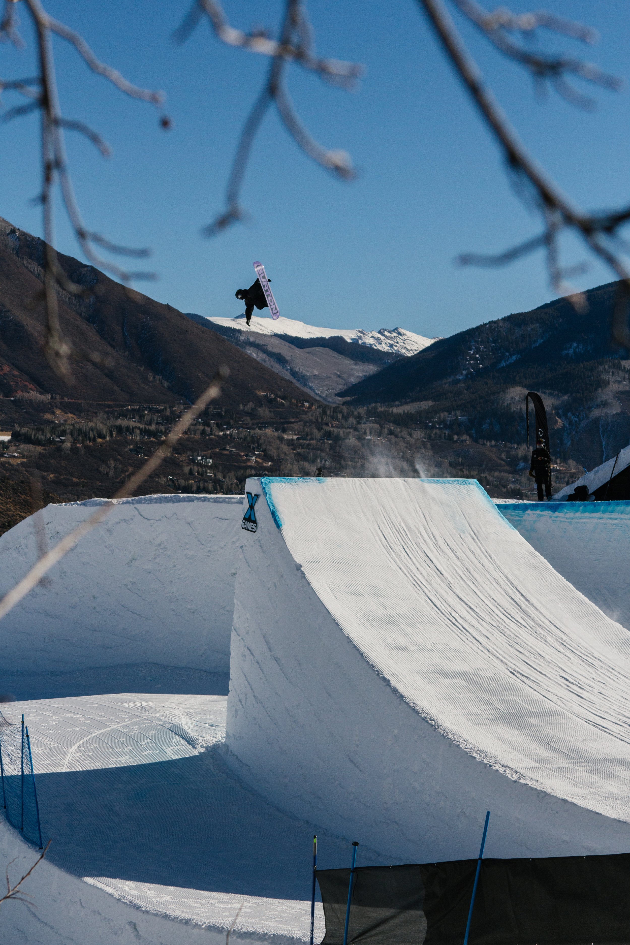 Taiga-Hasegawa_mens_sbd_slopestyle_practice_xgames_aspen_2026_berghoef_35.jpg