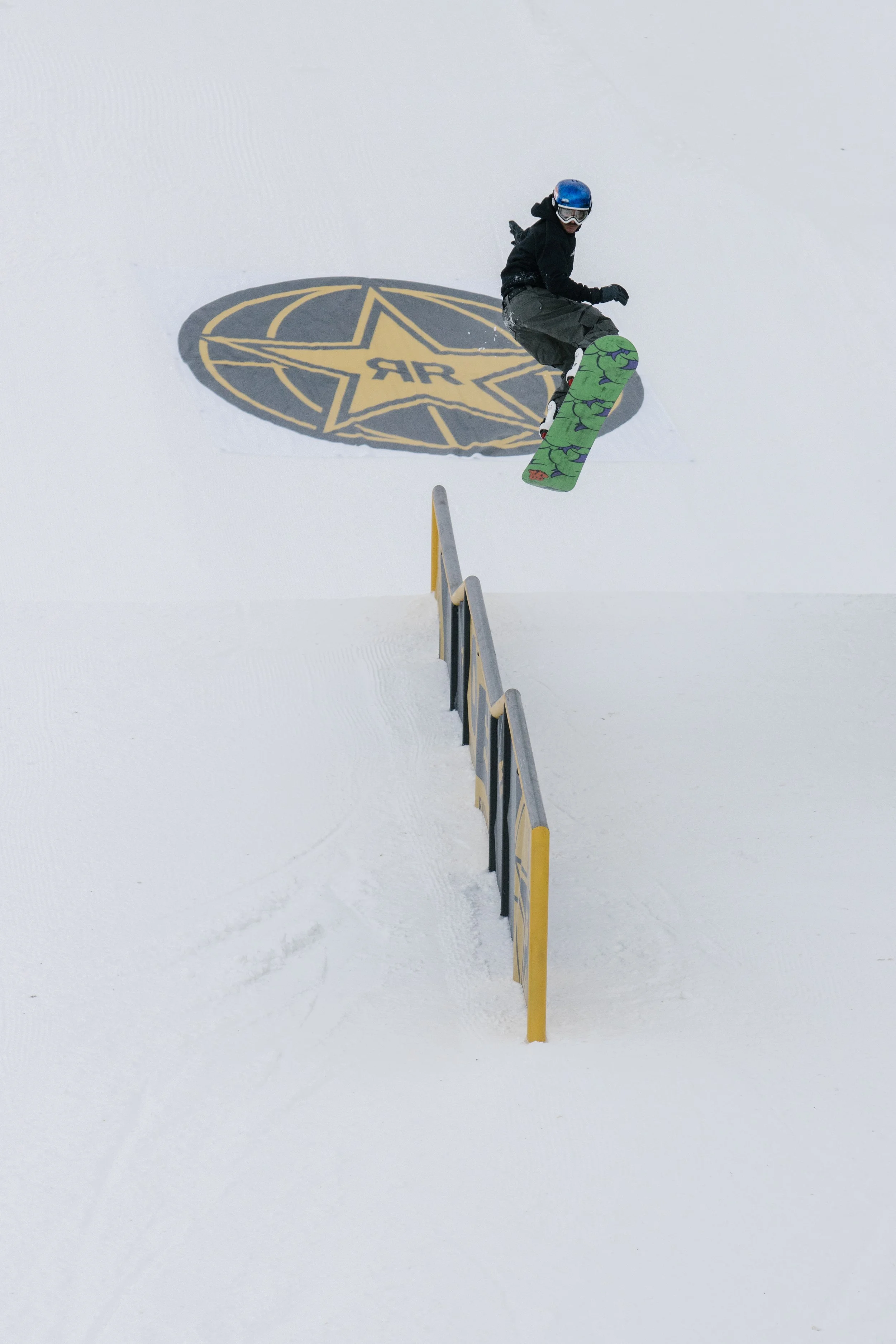 Patfava3_rail_jam_rseo_breck_25_simonberghoef_.jpg