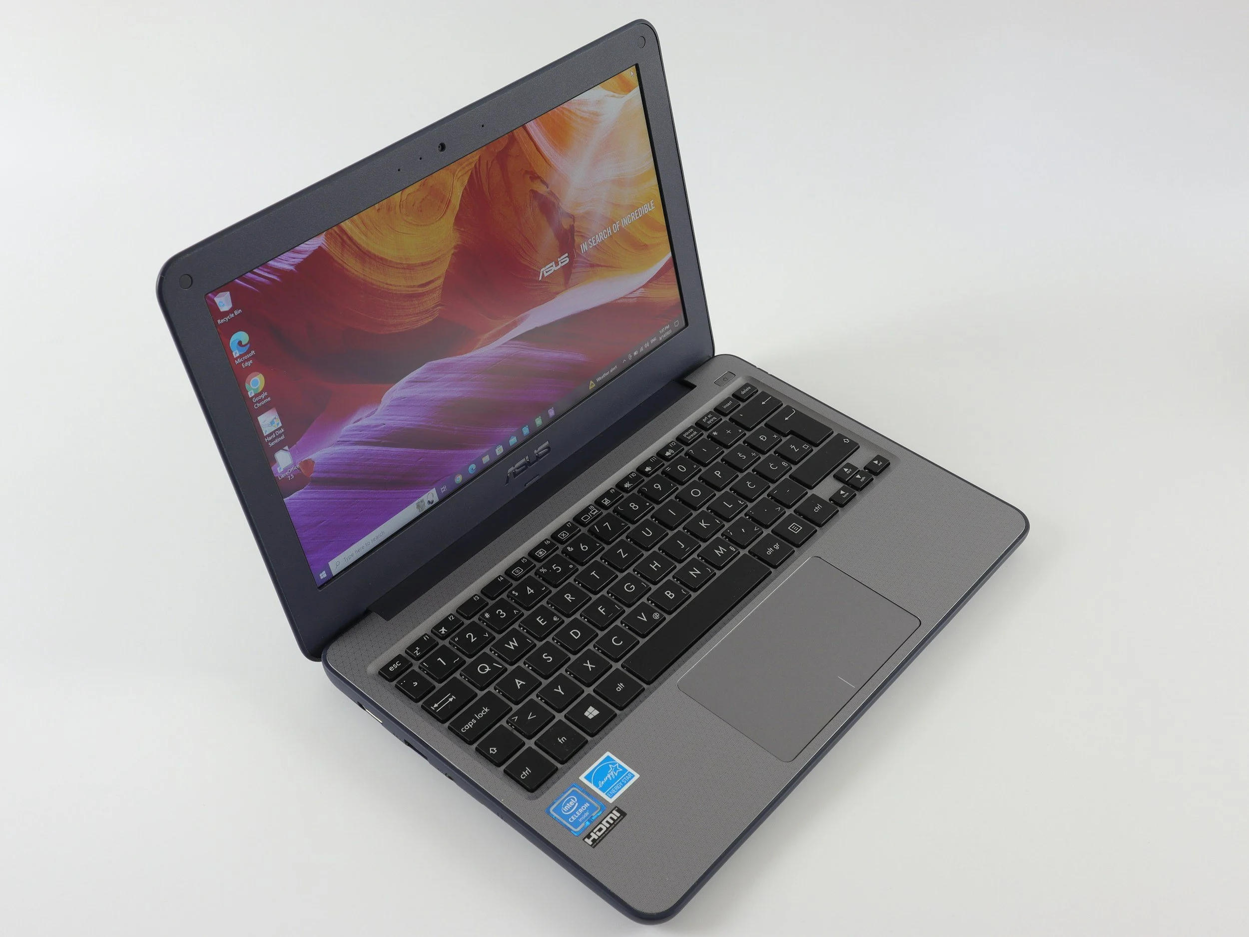 an image of a Asus laptop