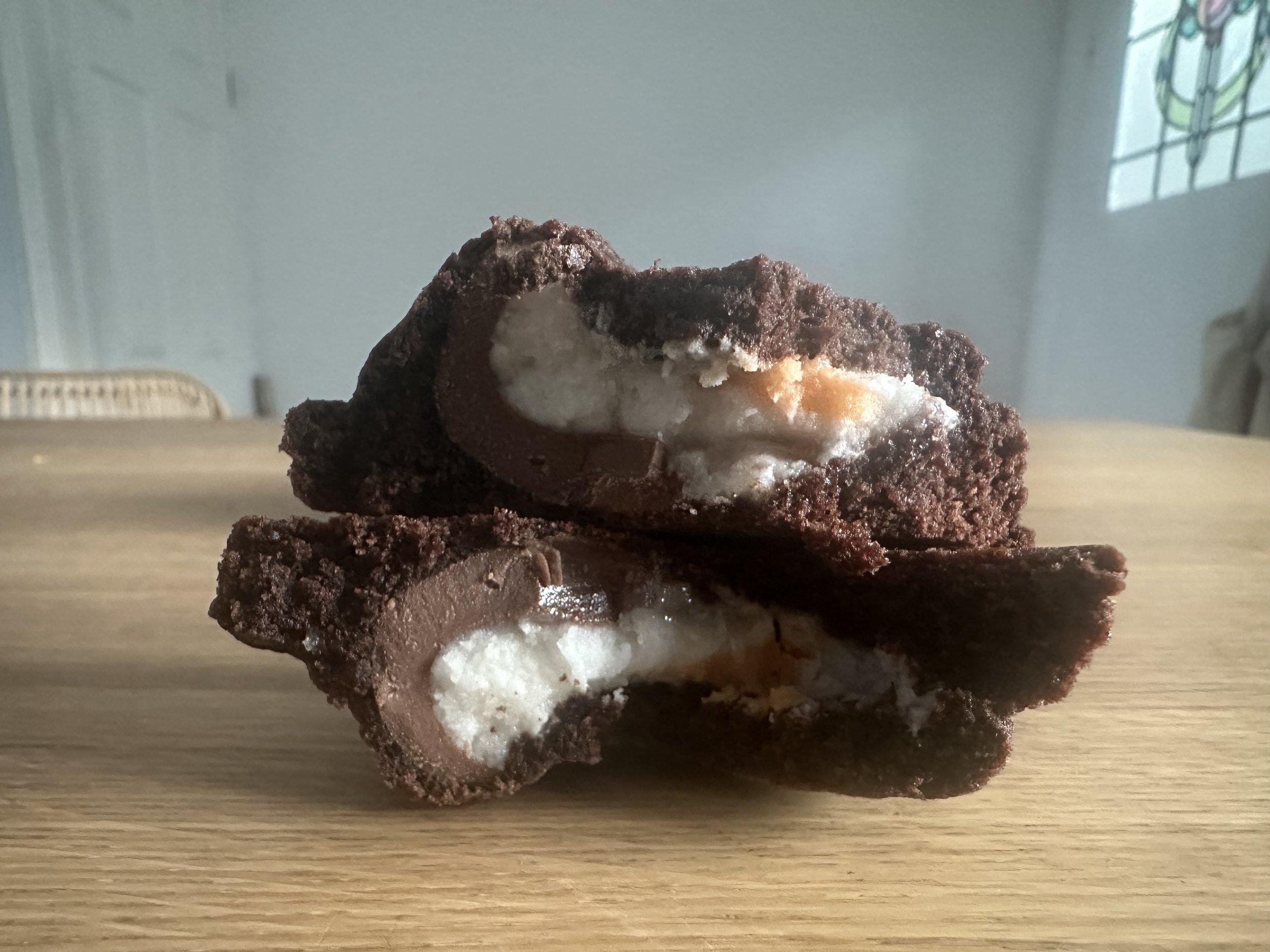 Crème Egg Stuffed Cookies