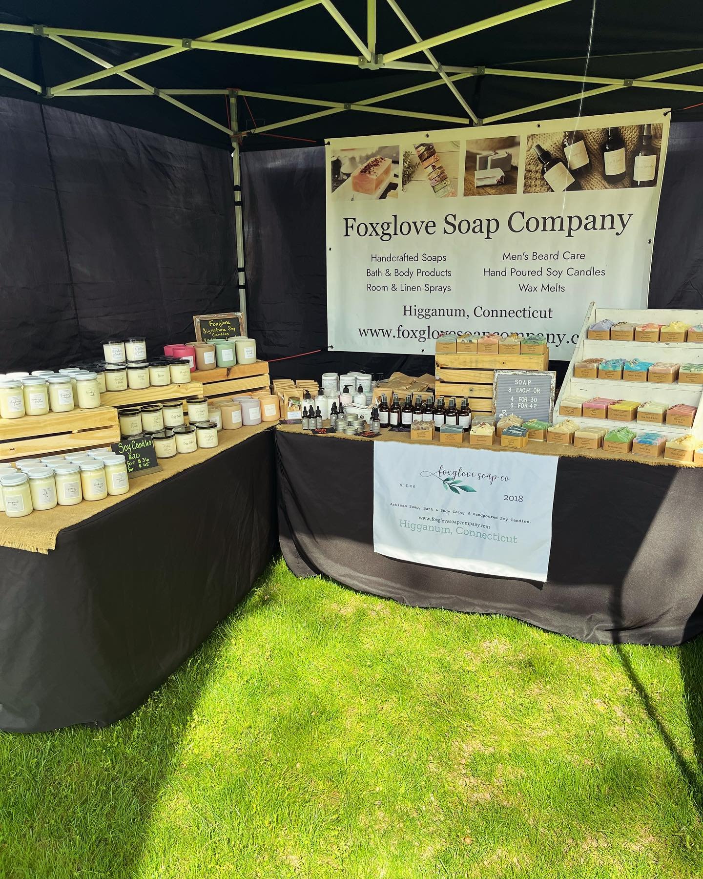 Happy Saturday friends!! ☀️ 

You can find us at the Meridian Daffodil Festival today and tomorrow and also at @hopsonthehill today!! 🍻 

Come by and say hi! ☺️

#handmade #soap #candles #shoplocal #mothersdaygifts #beautifulday #supportsmallbusines