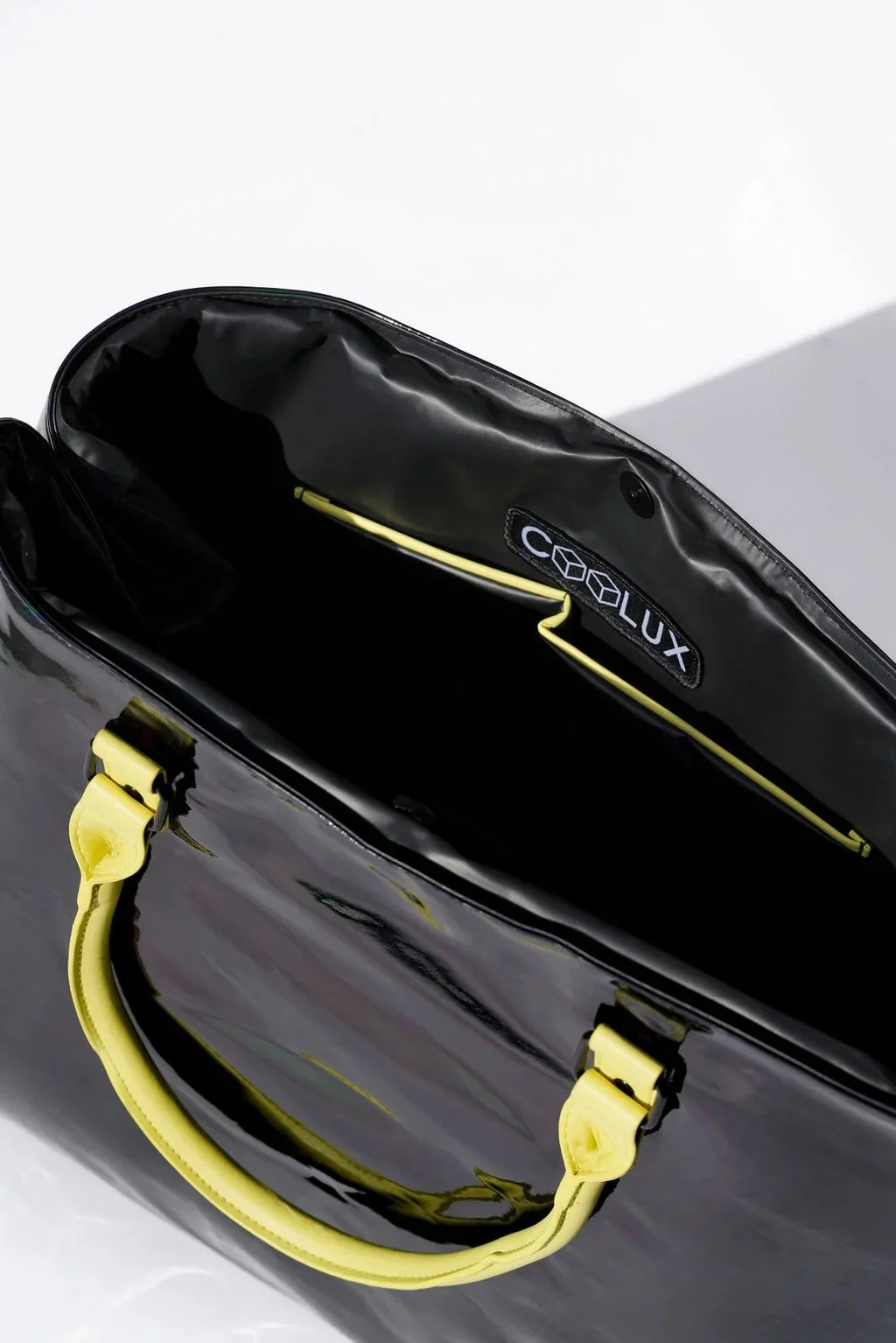 Coolux-Large-Black-02.jpeg