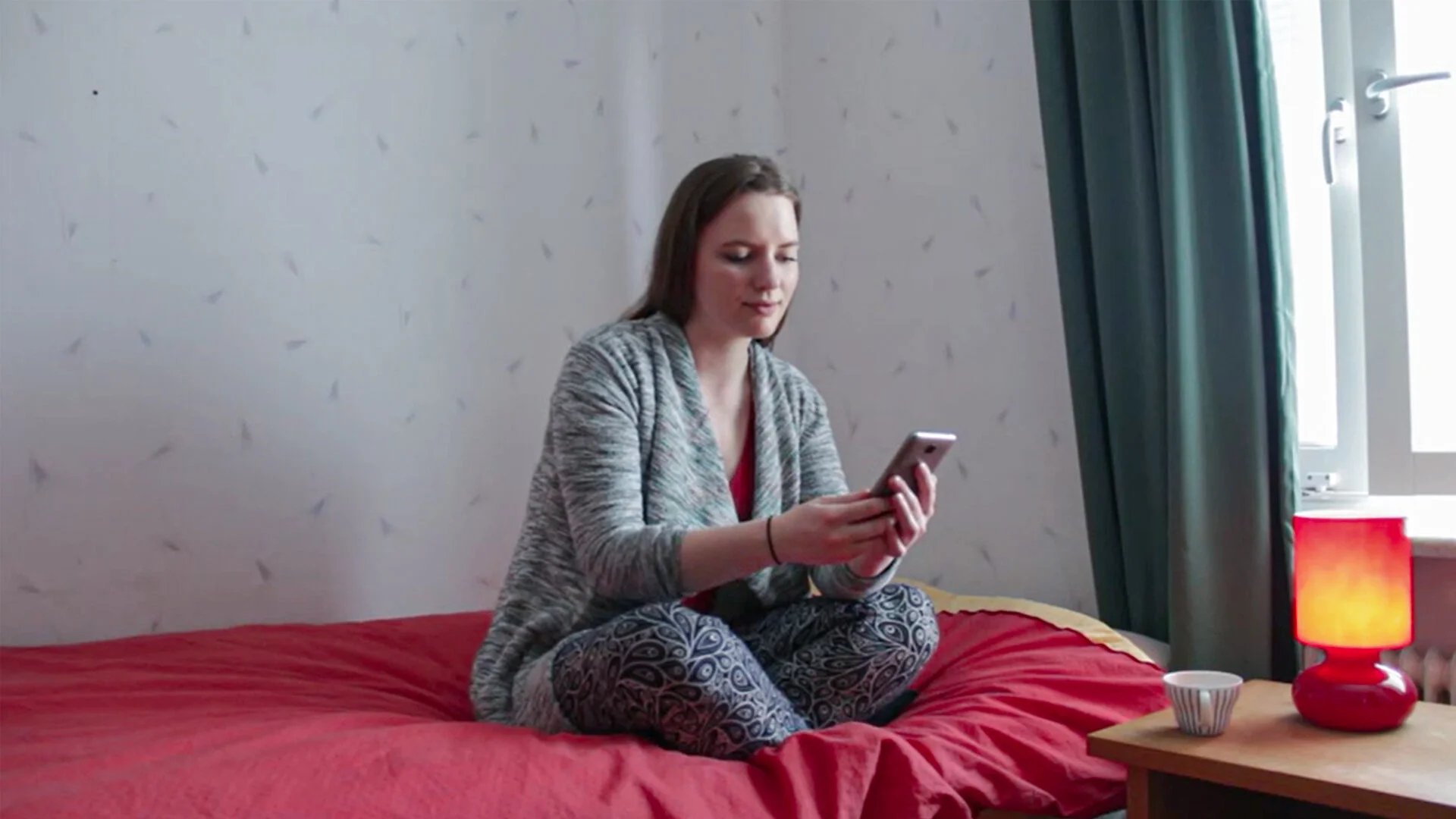 Hannah receives a notification