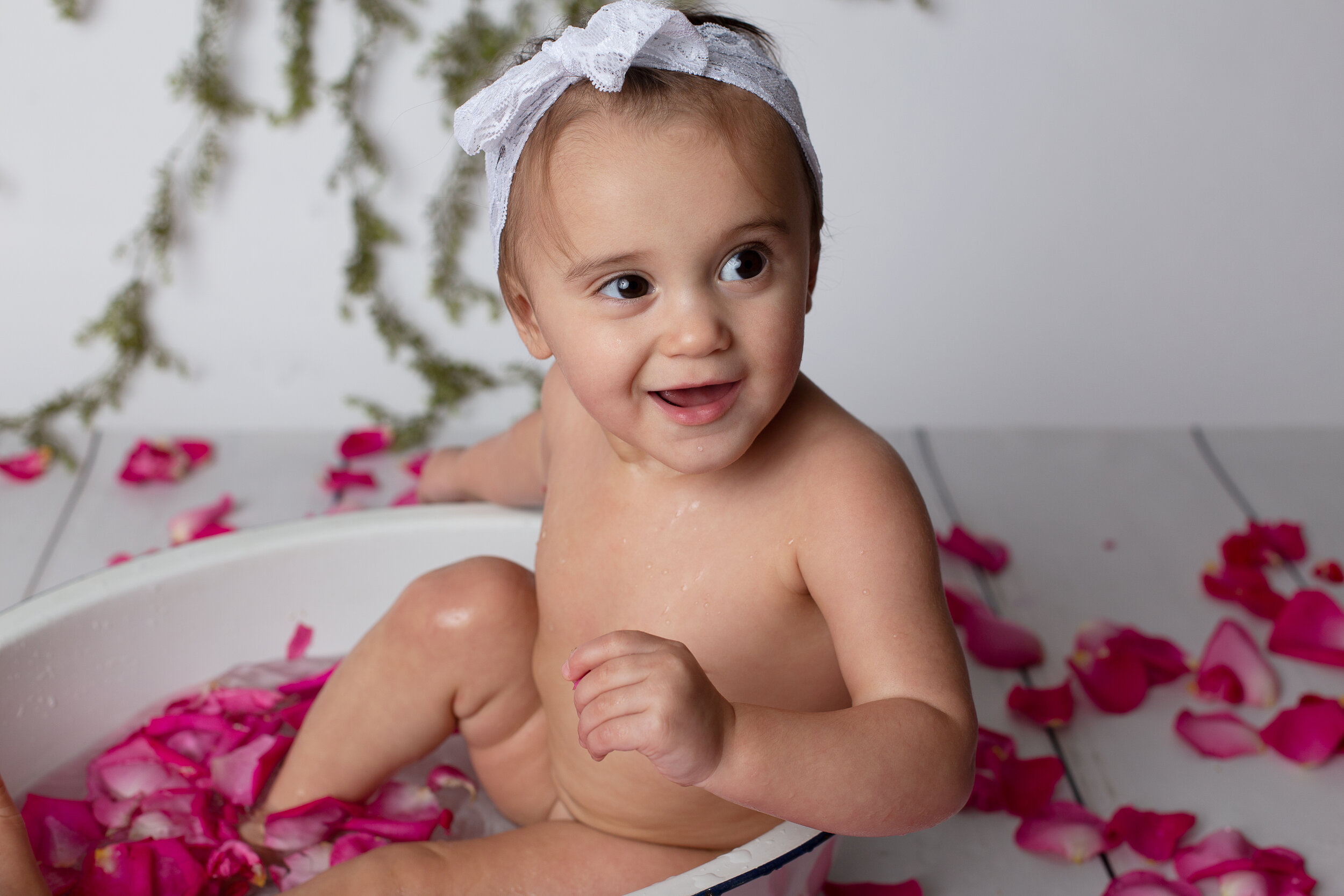 San Diego - Baby Photographers Studio -Cake Smash.jpg