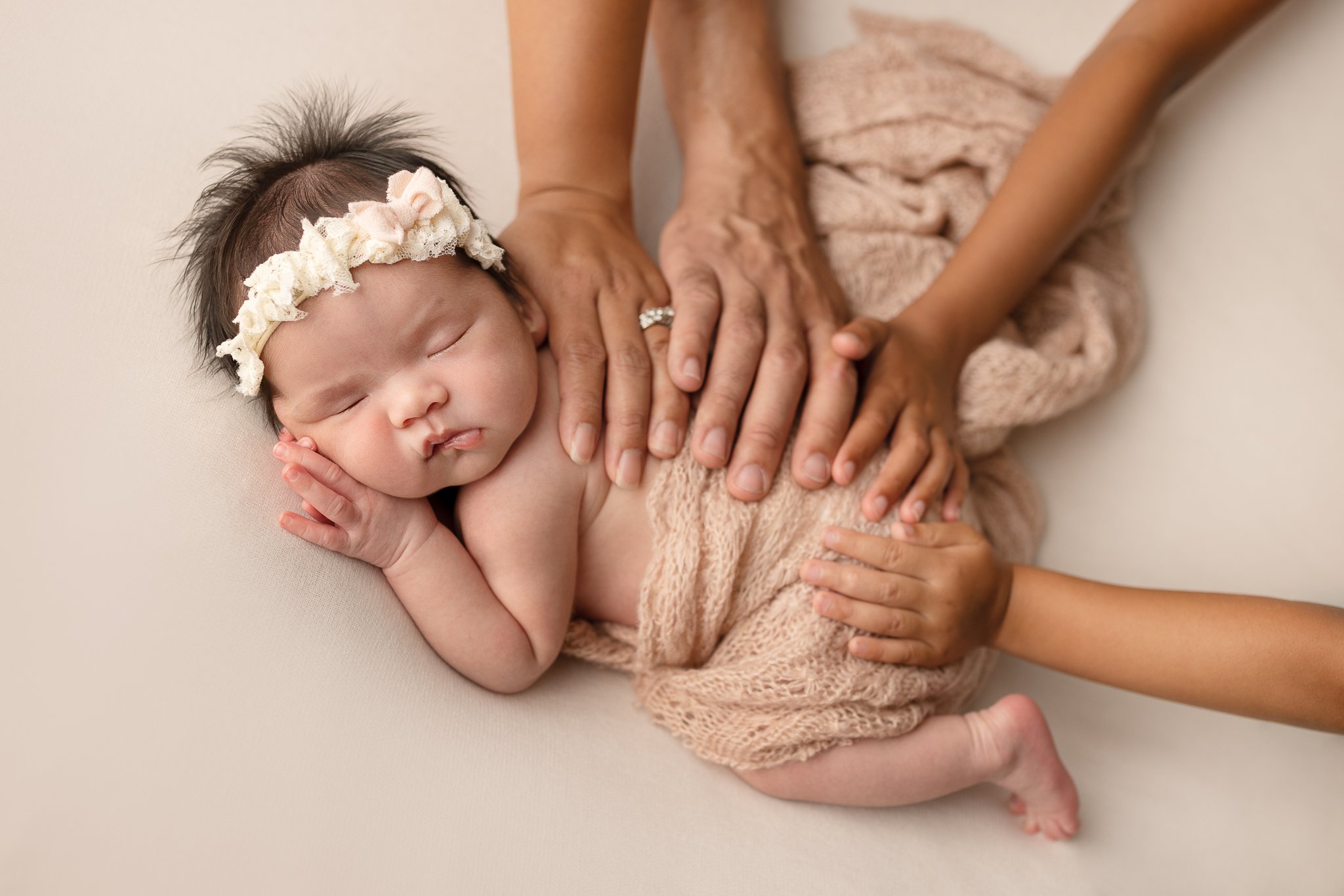 SanDiego-Best-Newborn-Baby-Photographer-2.jpg