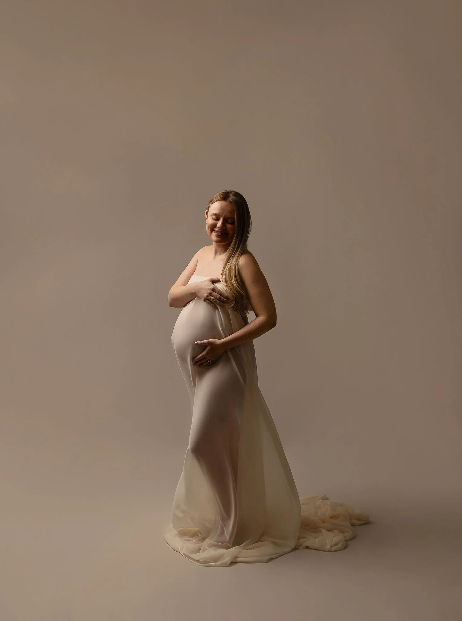 Luxury-SanDiego-Maternity-Photographers-7.jpg
