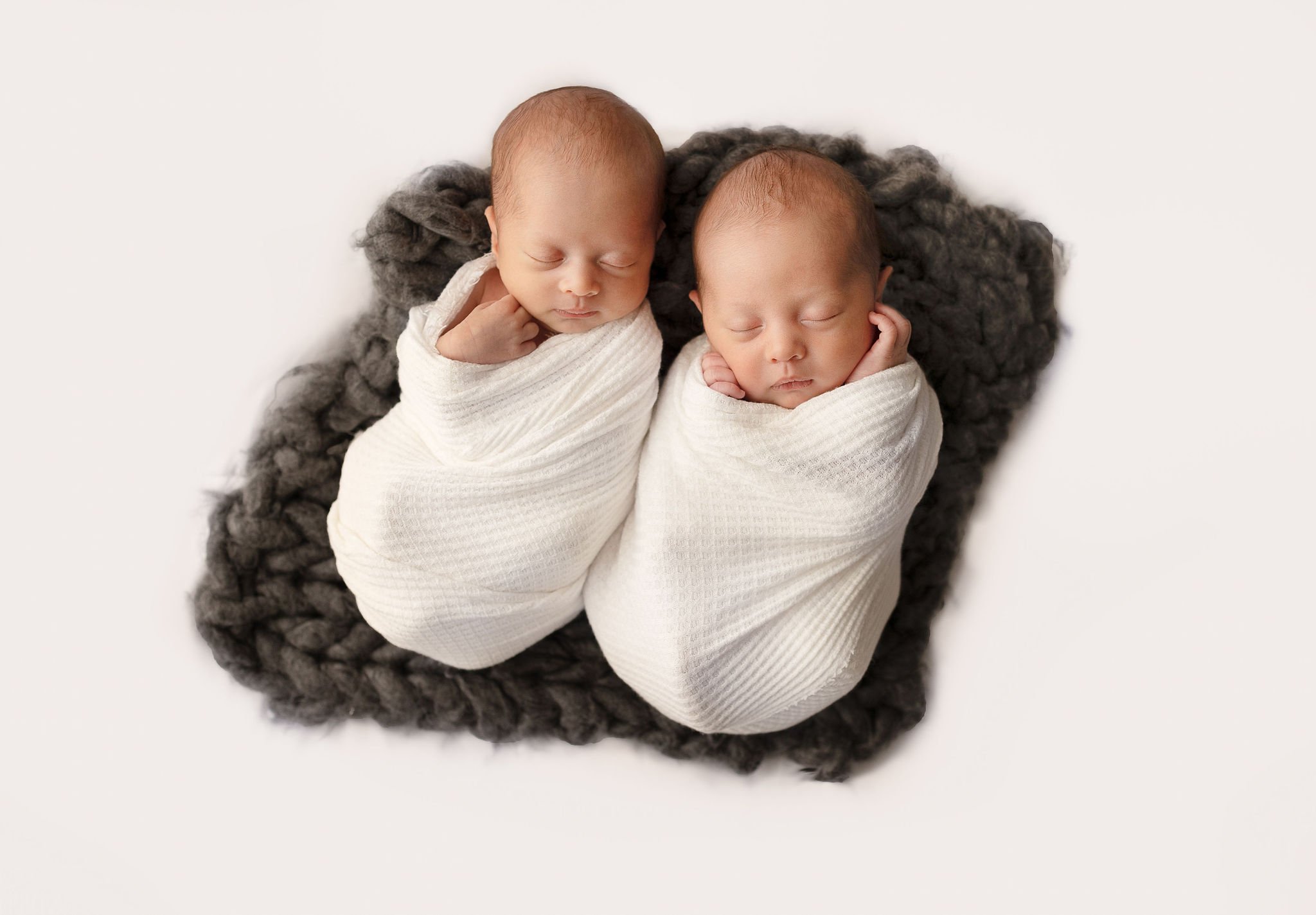 Best-San Diego-Newborn -Twin -Photographer_P4A7968-Edit-Edit-Edit.jpg