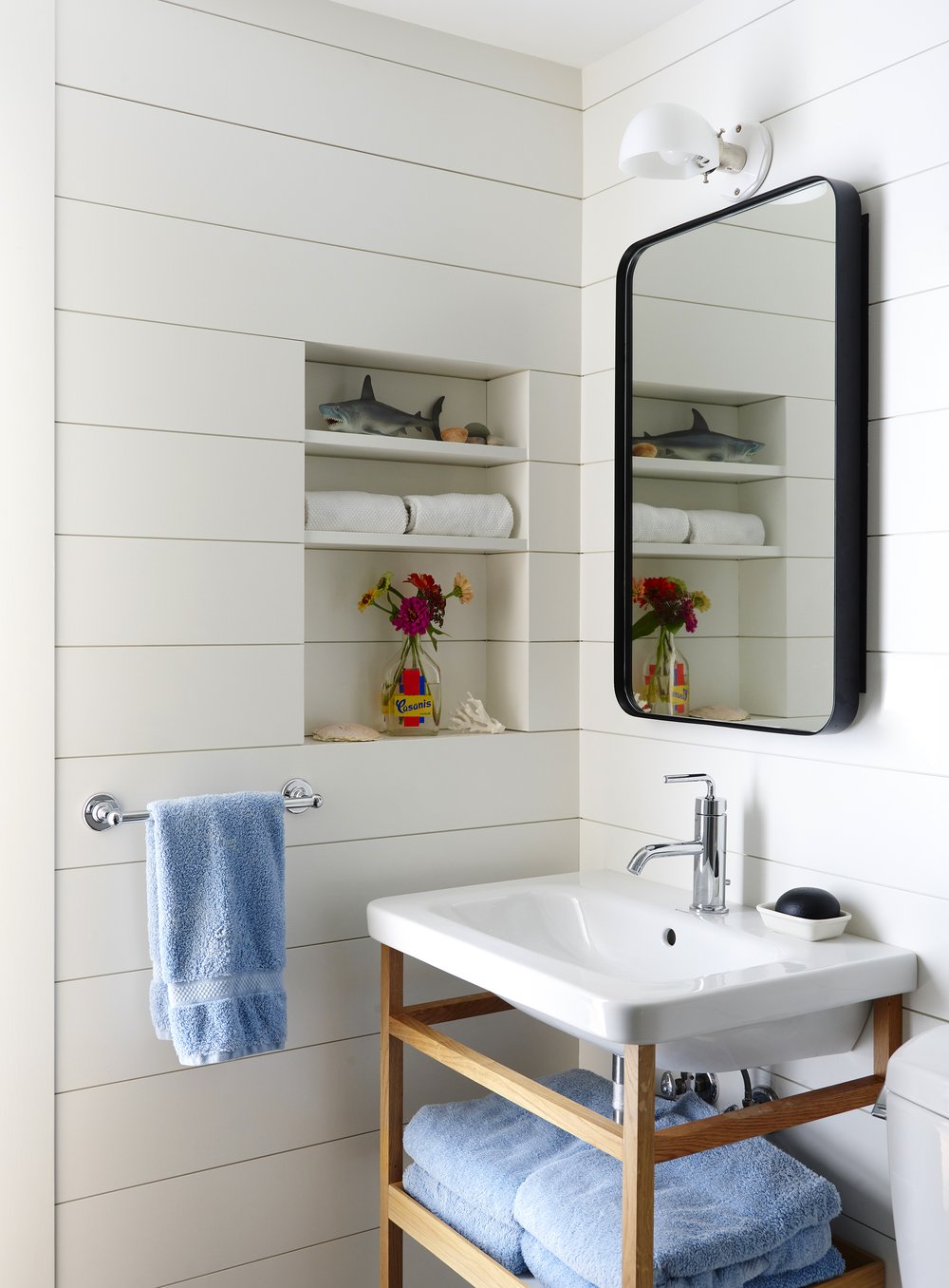 Cape-Cod-Guest-House-Bathroom-Vanity-Helios-Design-Group.jpg