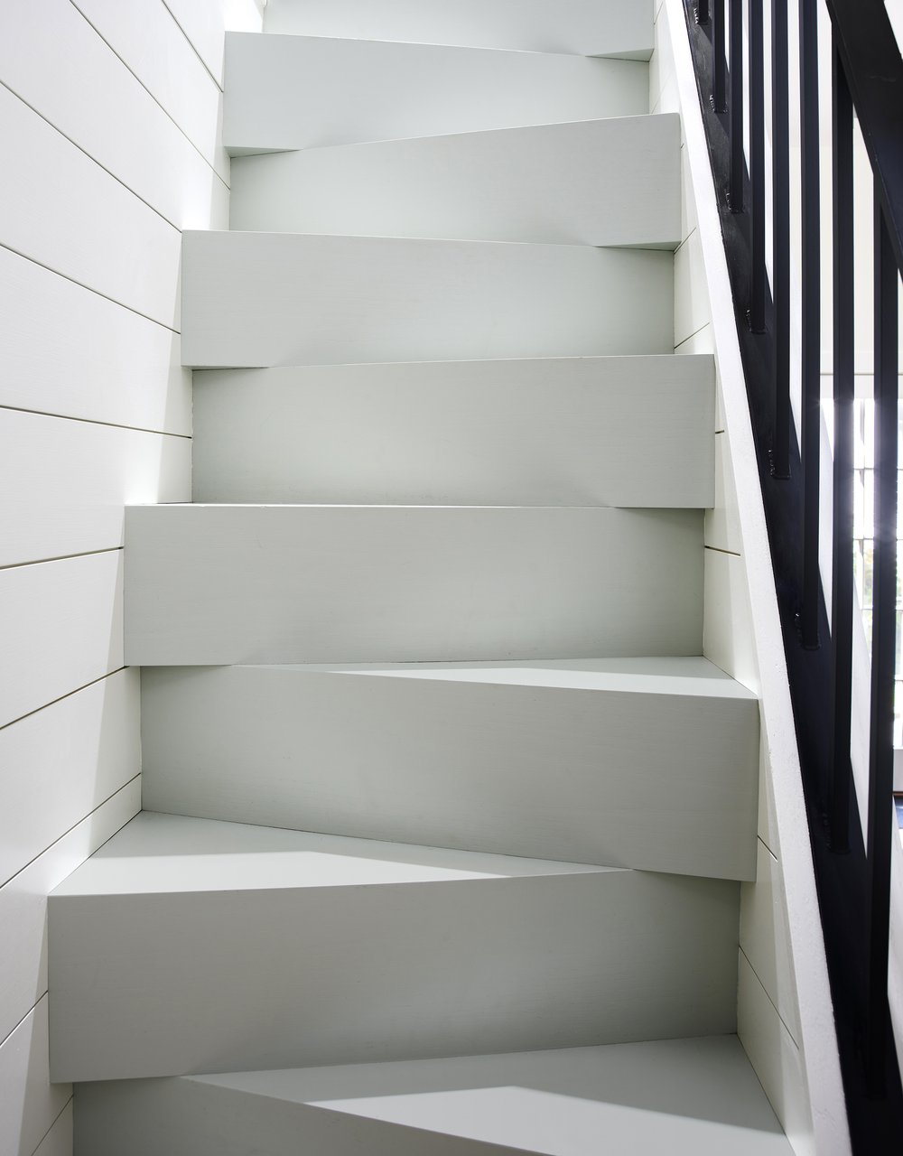 Cape-Cod-Guest-House-Stairs-Helios-Design-Group.jpg