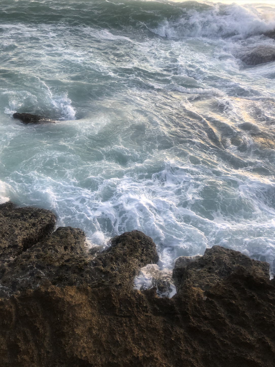 10 Mental Detox Tips To Declutter Your Mind and Bring More Positivity Into Your Life