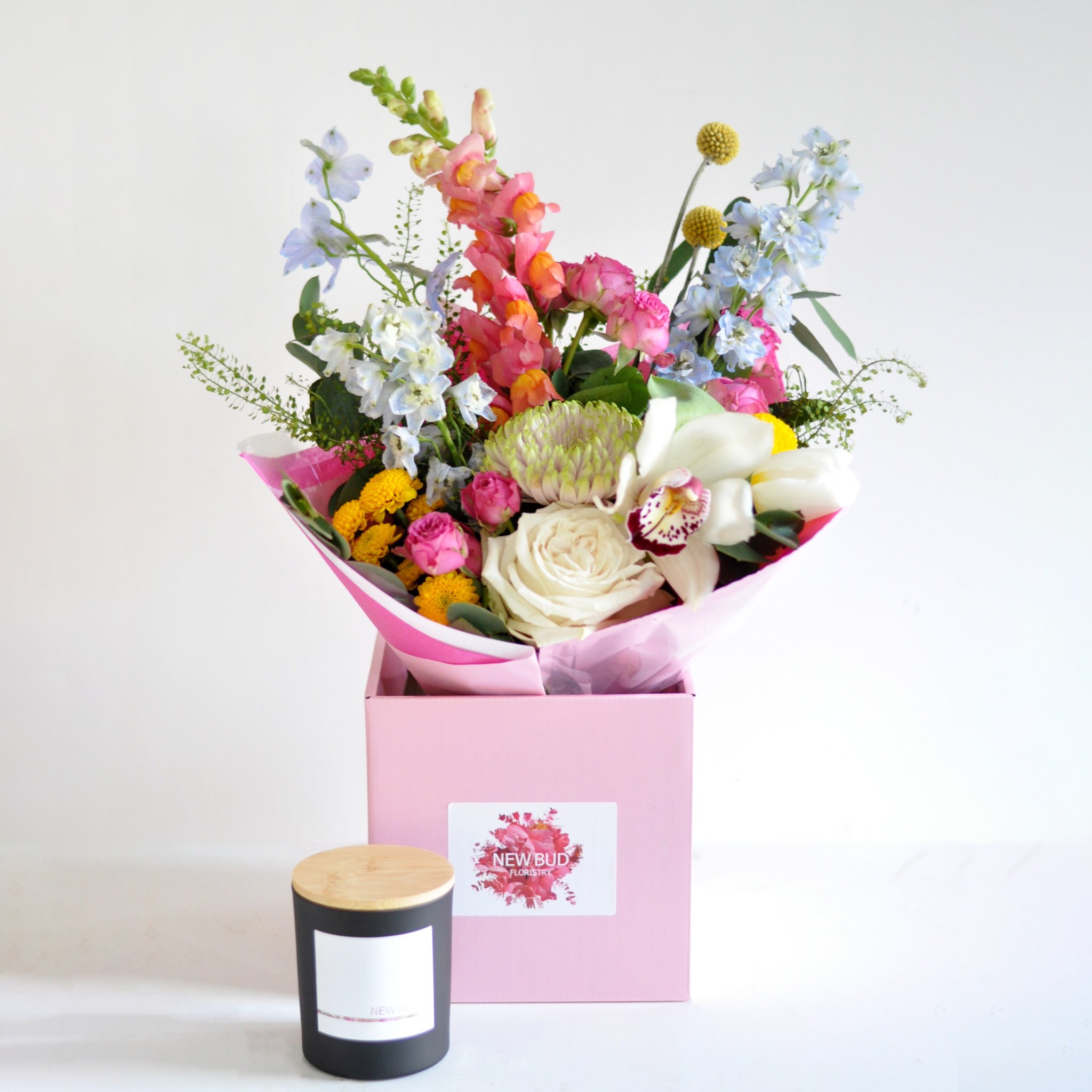 Glasgow-Florist-Candle-Gift-220125-2.jpg