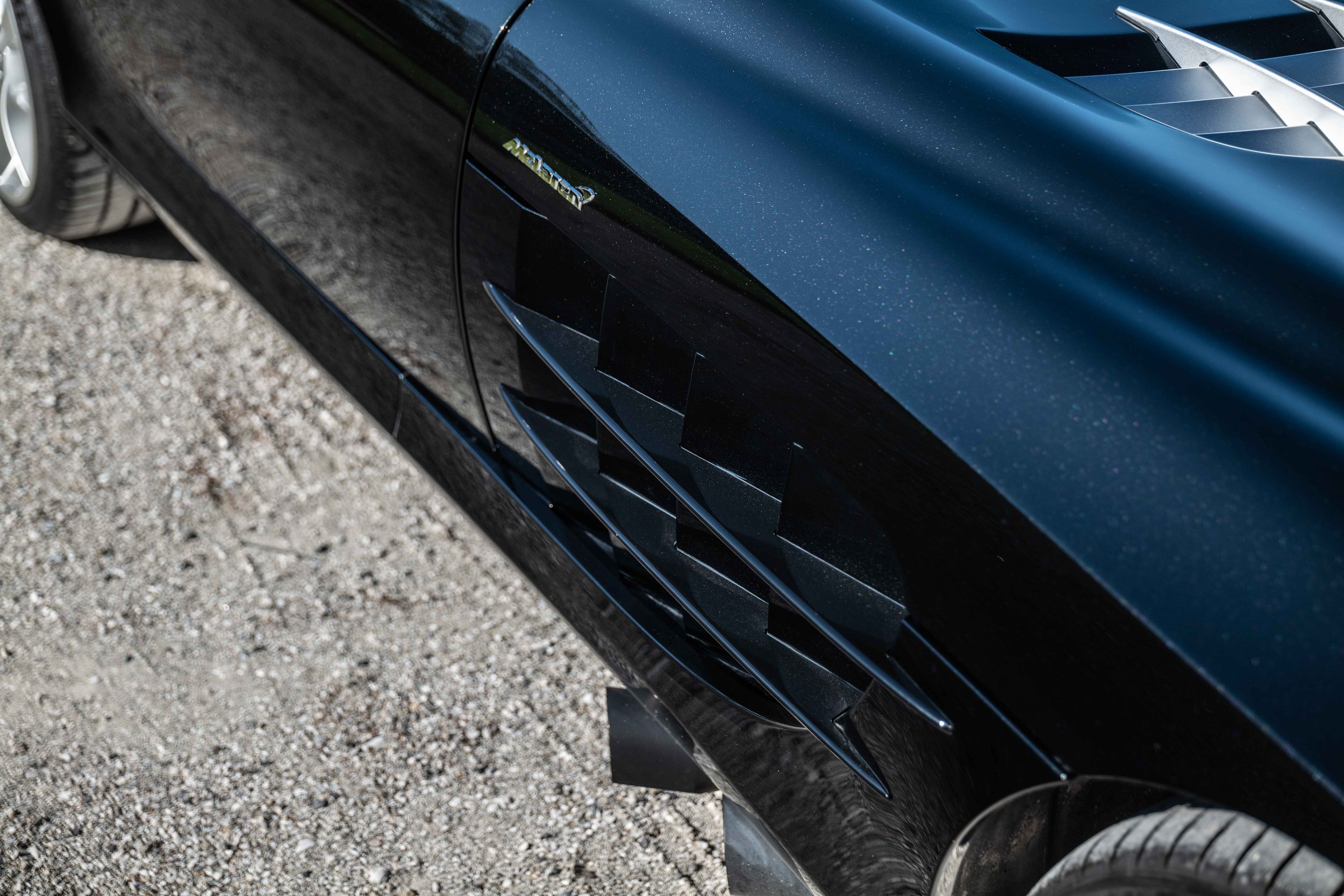 MercedesSLR-10.jpg