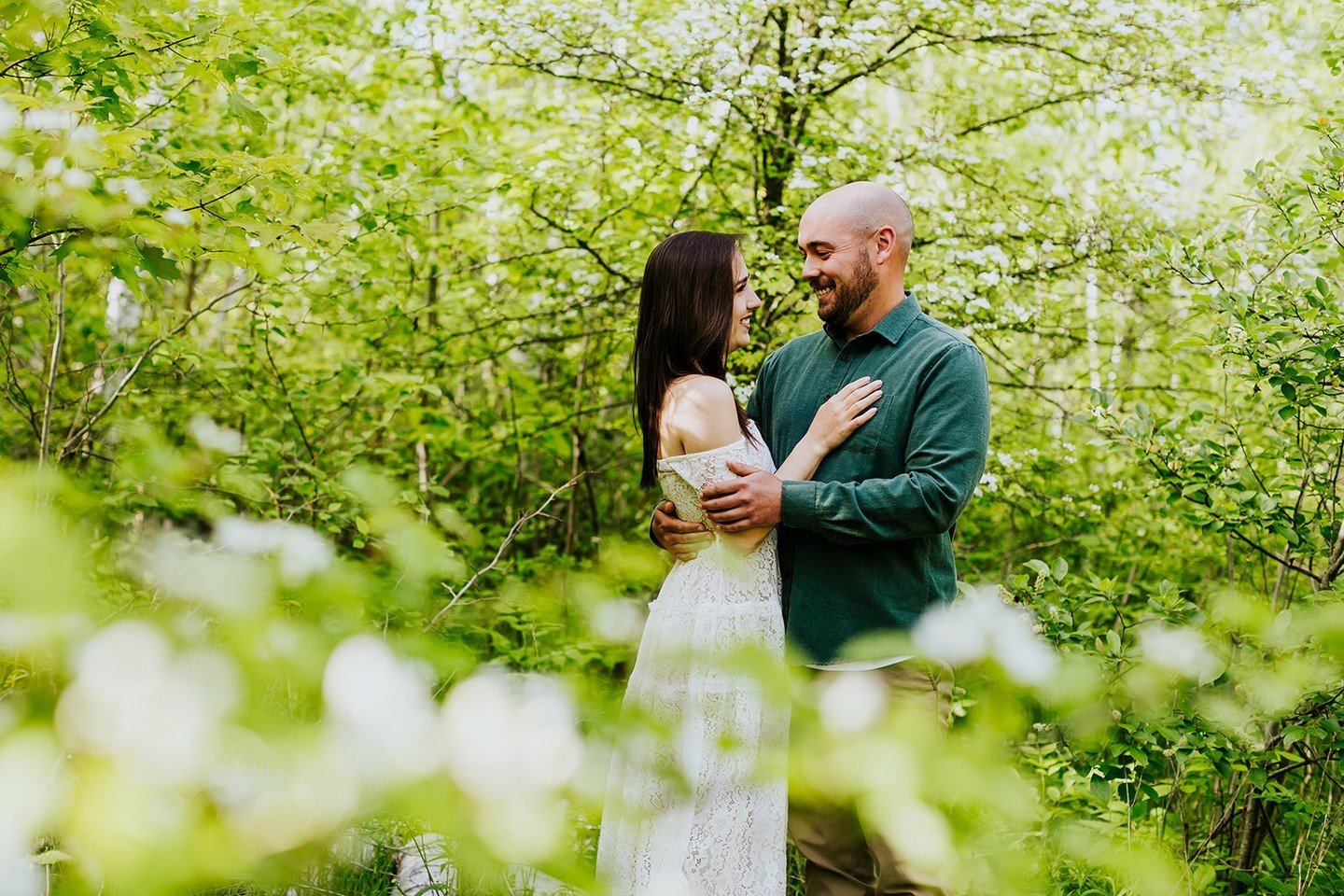Here are some tips to make the most of your spring engagement photoshoot. 

1. Choose a scenic outdoor location with blooming flowers or lush greenery to capture the essence of the season. 

2. Coordinate your outfits with soft pastel colours or flor