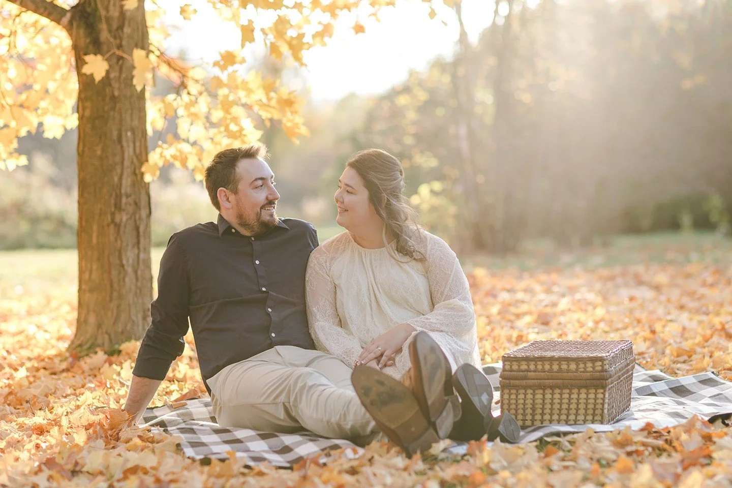 Congratulations to Blake for winning this month's Engagement Photo of the Month! Your capture of this perfectly sweet fall moment truly stands out!

#EngagementPhotoOfTheMonth #FallMoments #PhotographyMagic #FedoraMedia #fallphotoshoot #fallengagemen