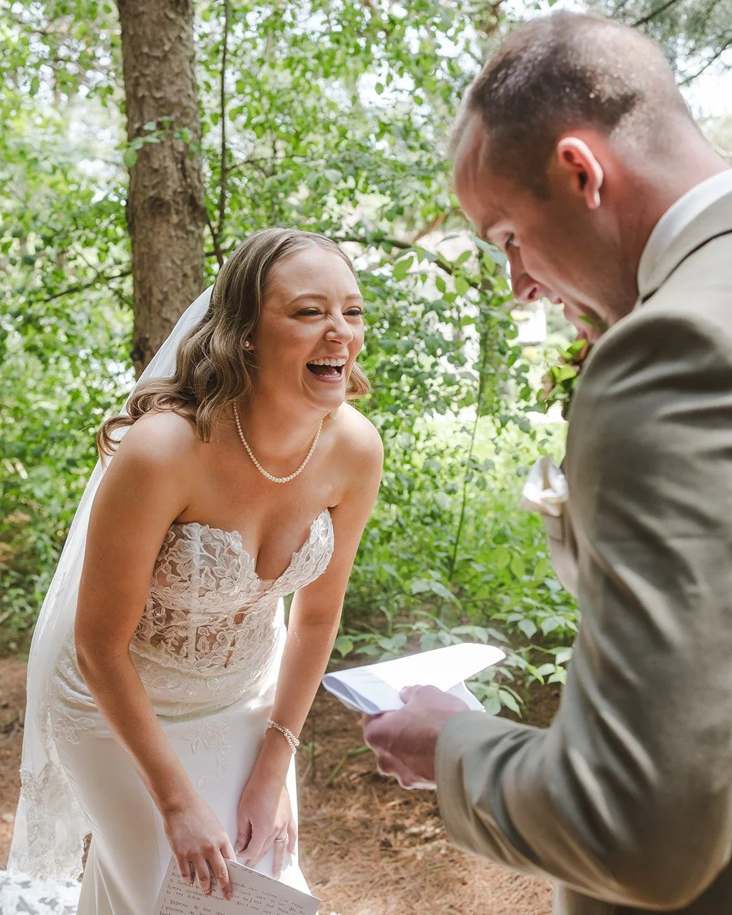 @erinestate is a stunning, one-of-a-kind venue that has everything you need in one place. From a beautiful estate to get ready in, to a picturesque wedding in the woods, and an epic Great Hall for a reception that will never be forgotten, it truly of