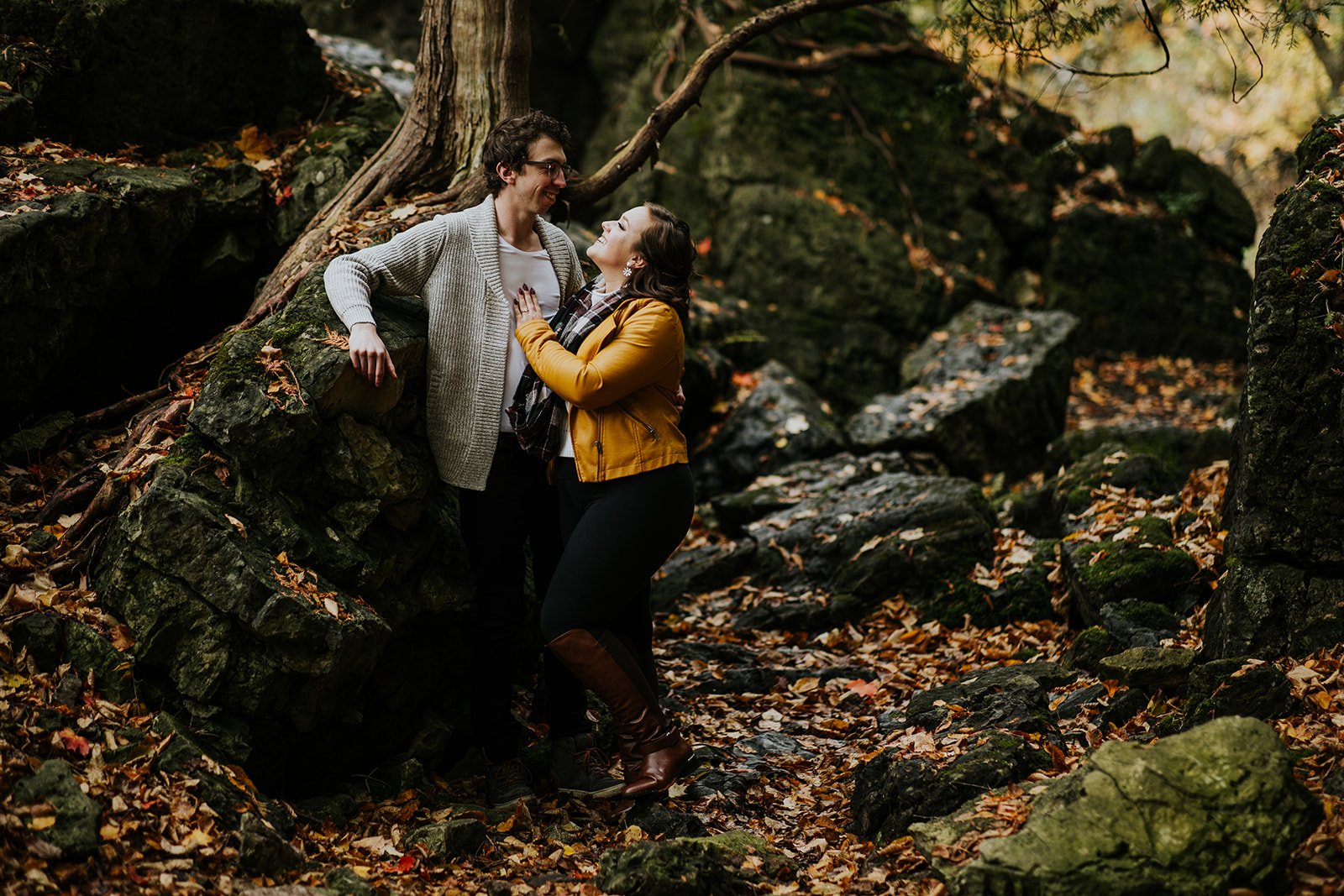 Fall engagement photoshoot in enchanted woods at Victoria Park in Elora photo by Fedora Media.jpg