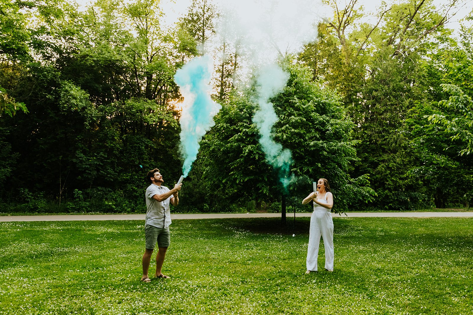 Powder pop gender reveal photo by Fedora Media.jpg