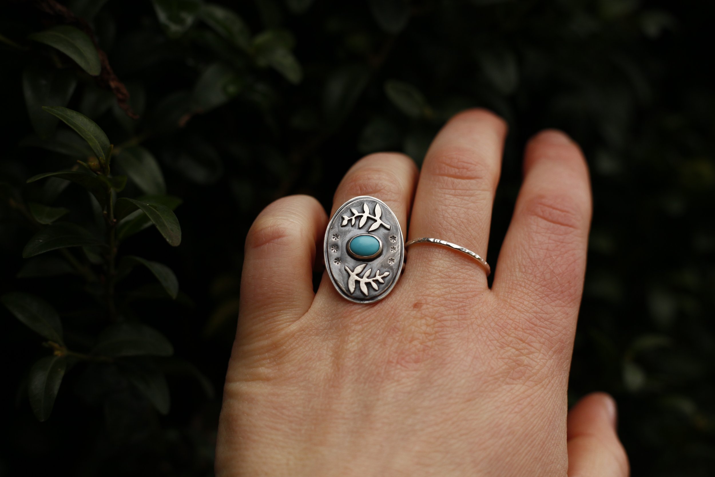 Shoulder Season Ring - Size 8