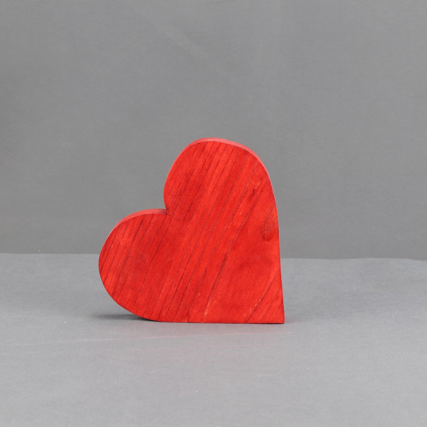 Add a little love and rustic charm to your home with this handmade wooden heart. This free-standing heart is perfect for setting on a shelf to celebrate Valentine&rsquo;s Day, Sweetest Day, or any time you want to express some love. 
https://cordrick