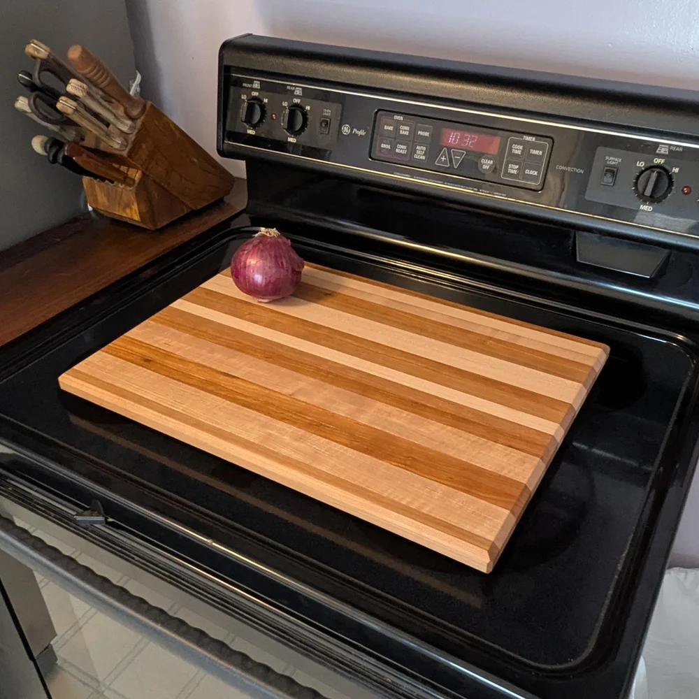 Can You Put a Wooden Cutting Board in the Oven: Safety Tips Revealed