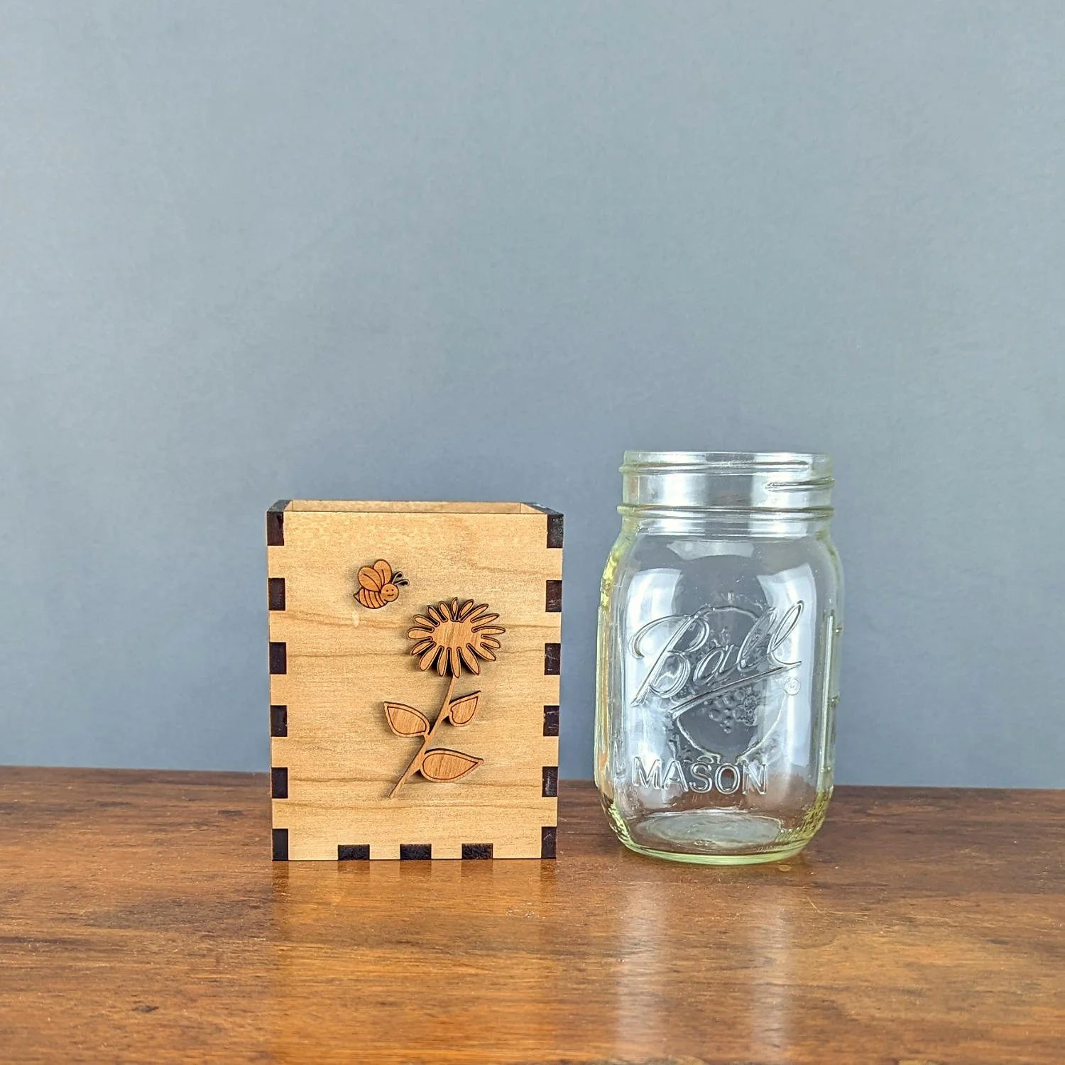 maple-cherry-wood-vase-box-with-mason-jar.jpg