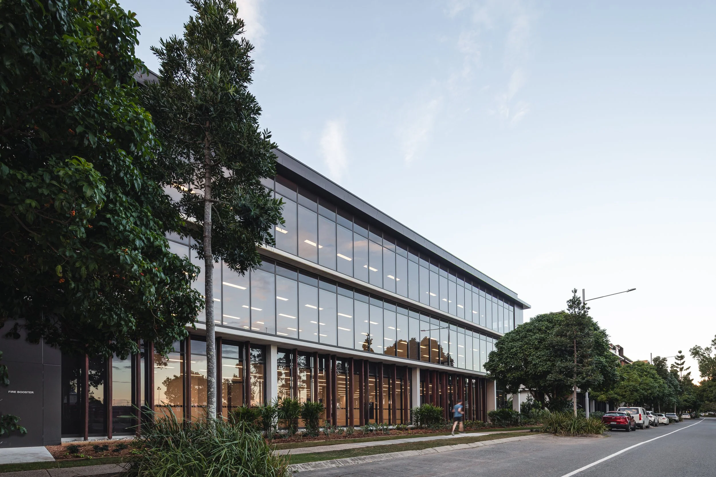 393 Macarthur Ave, Hamilton