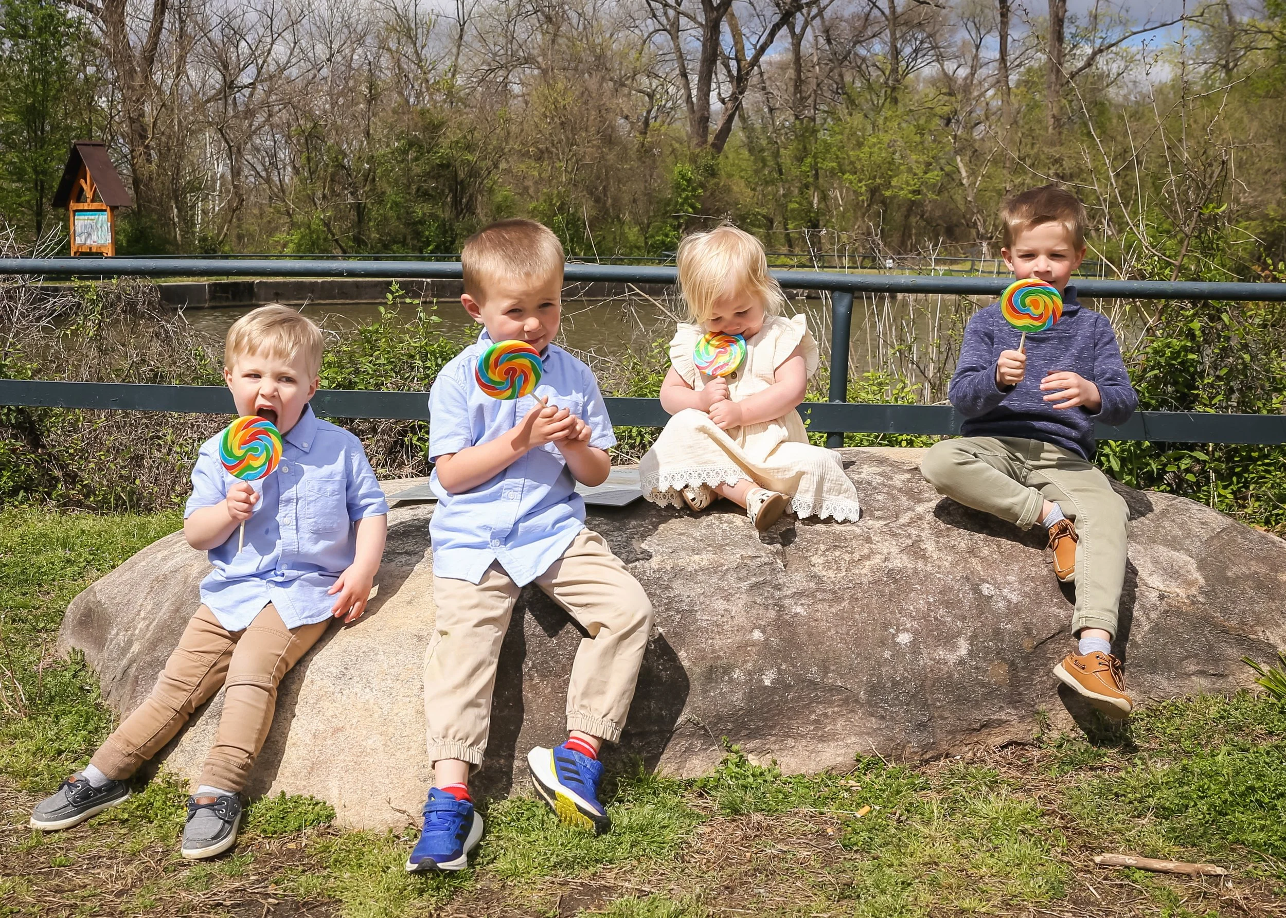 2022