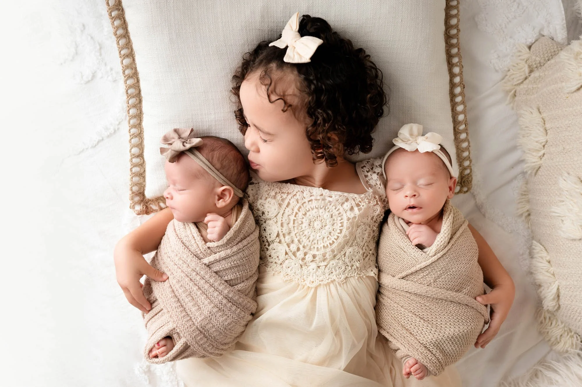 newborn-twins-indianapolis-fishers-photographer-3.jpg