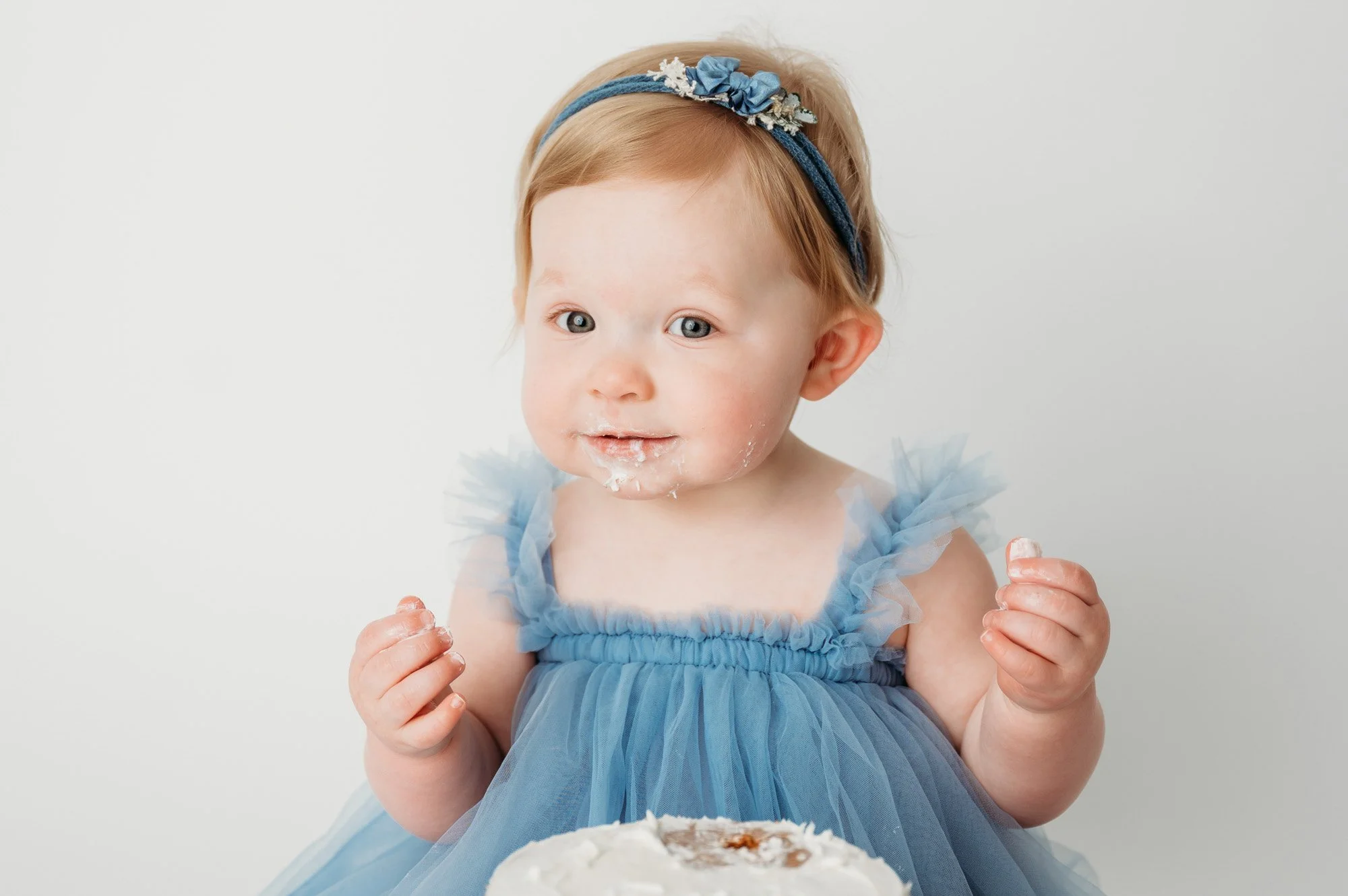 one-year-cake-smash-girl-first-birthday-indianapolis-fishers-photographer-24-2.jpg