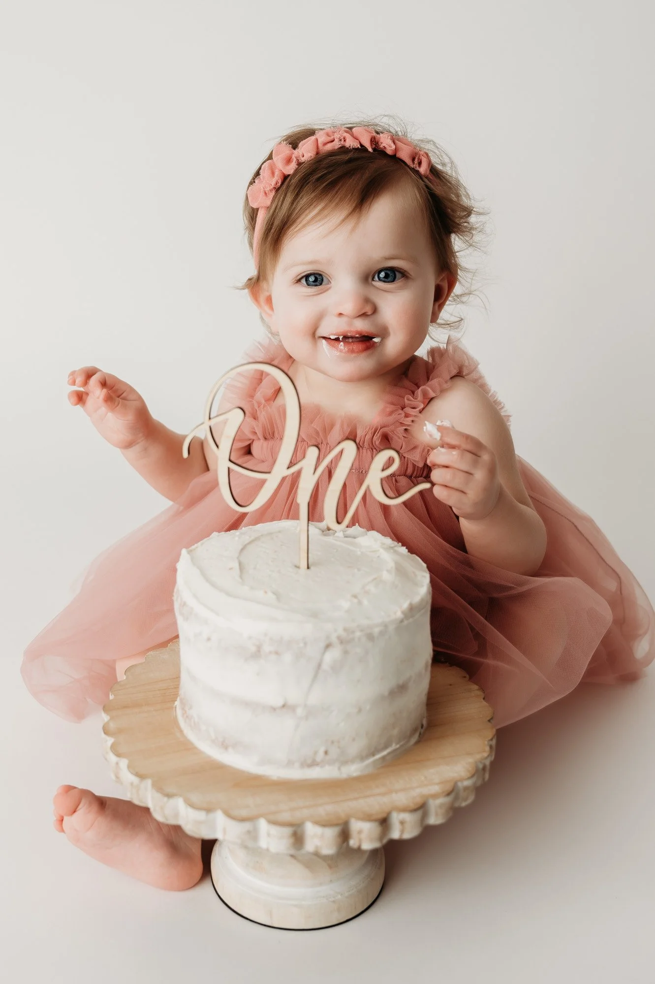 one-year-cake-smash-girl-indianapolis-fishers-photographer-39-2.jpg