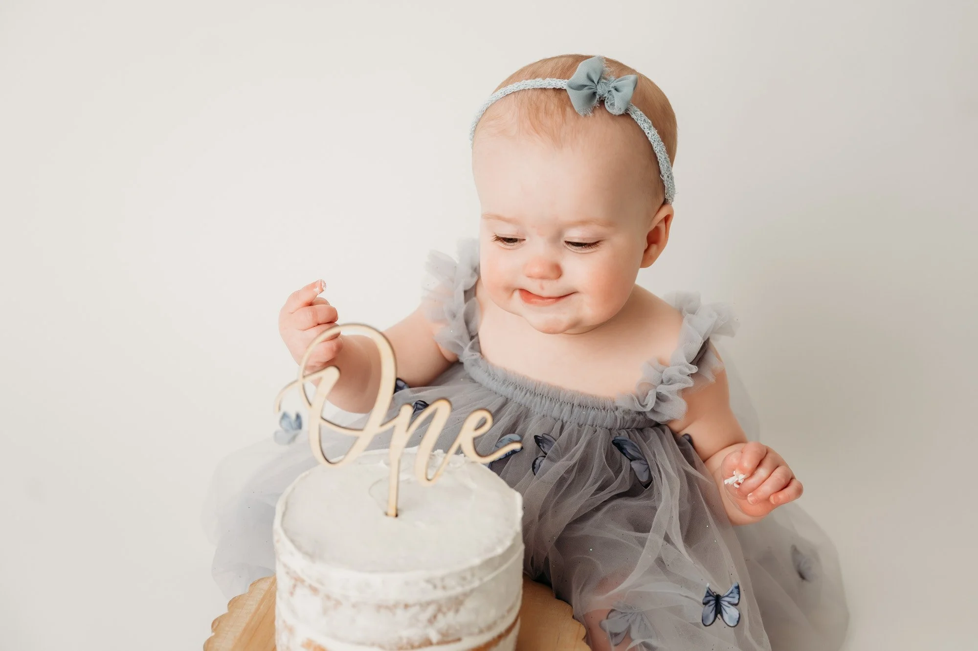 one-year-boy-first-year-cake-smash-indianapolis-fishers-photographer-29-2.jpg
