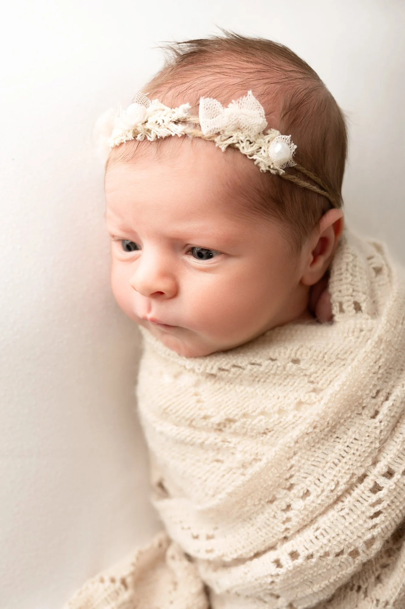 newborn-girl-neutrals-studio-indianapolis-fishers-photographer-13.jpg