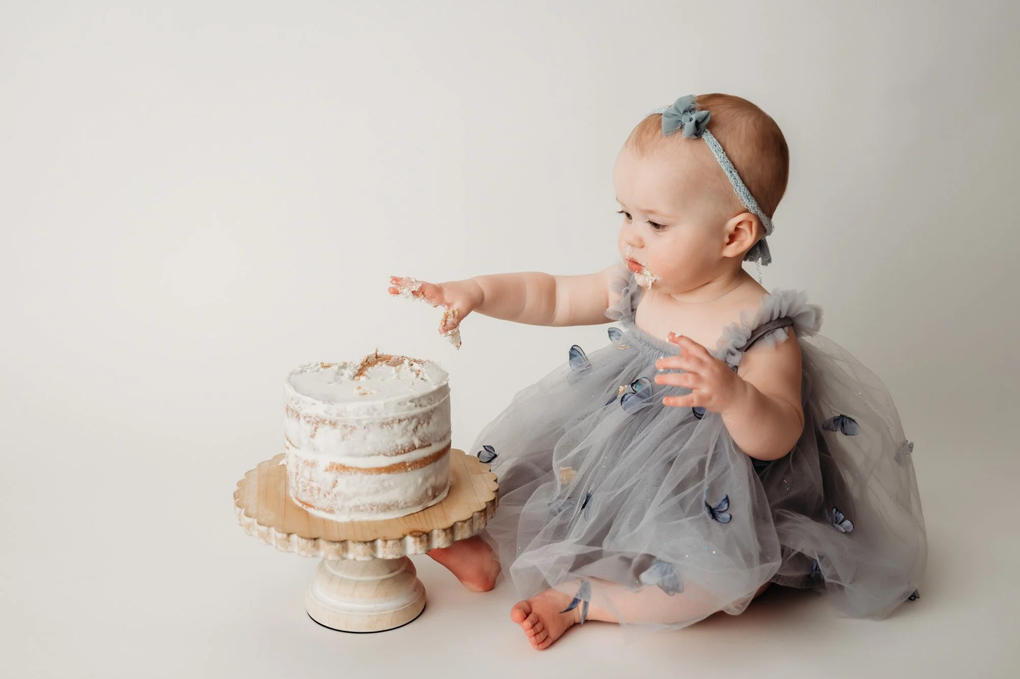 one-year-boy-first-year-cake-smash-indianapolis-fishers-photographer-39-2.jpg