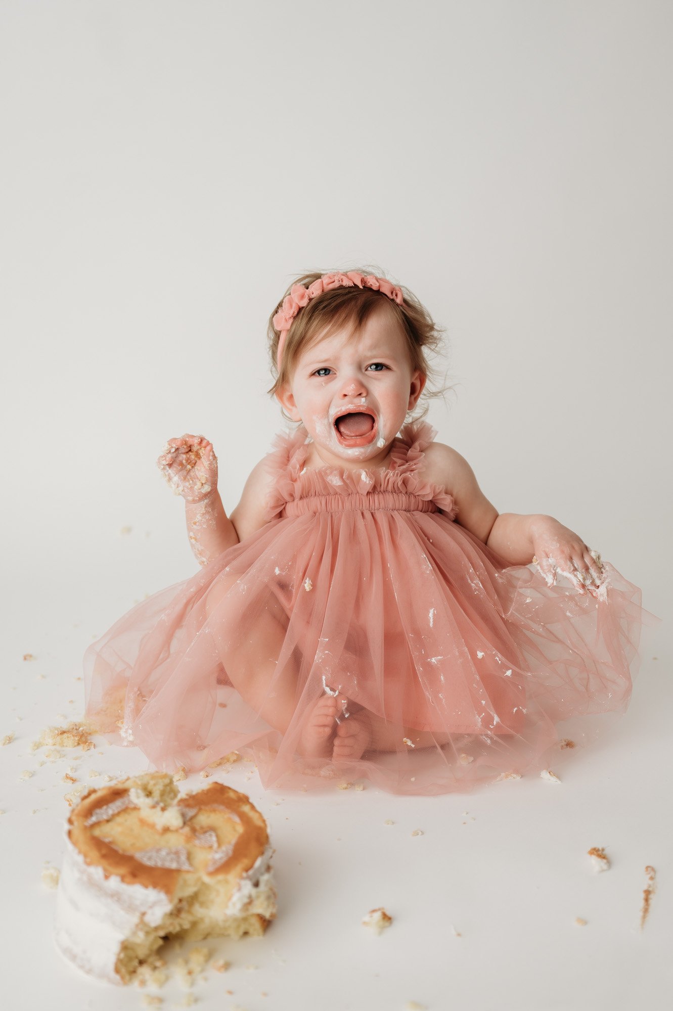 one-year-cake-smash-girl-indianapolis-fishers-photographer-55-2.jpg