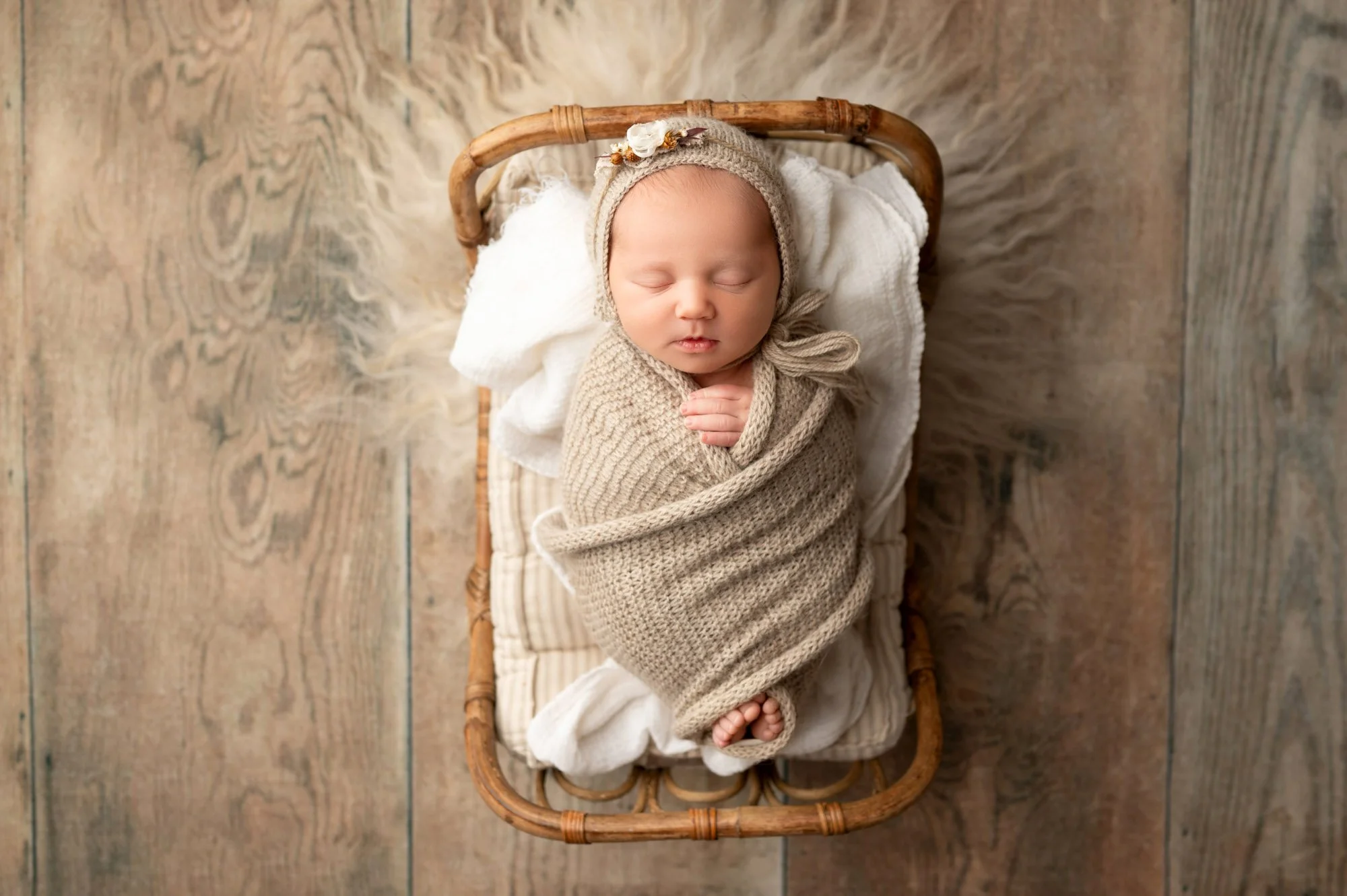 newborn-3-weeks-old-girl-indianapolis-fishers-photographer-2.jpg