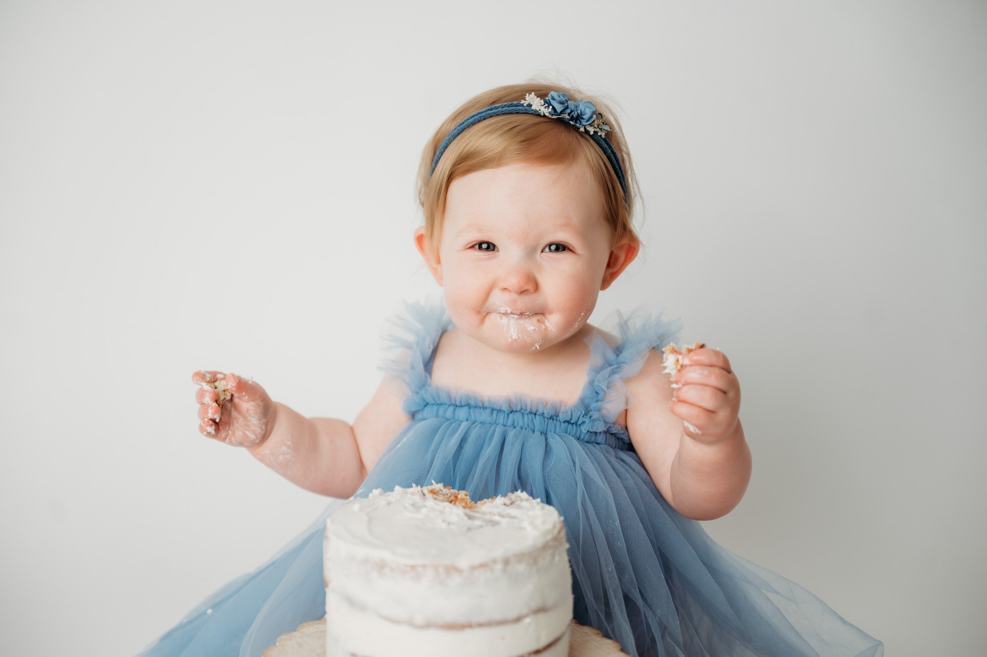 one-year-cake-smash-girl-first-birthday-indianapolis-fishers-photographer-26-2.jpg