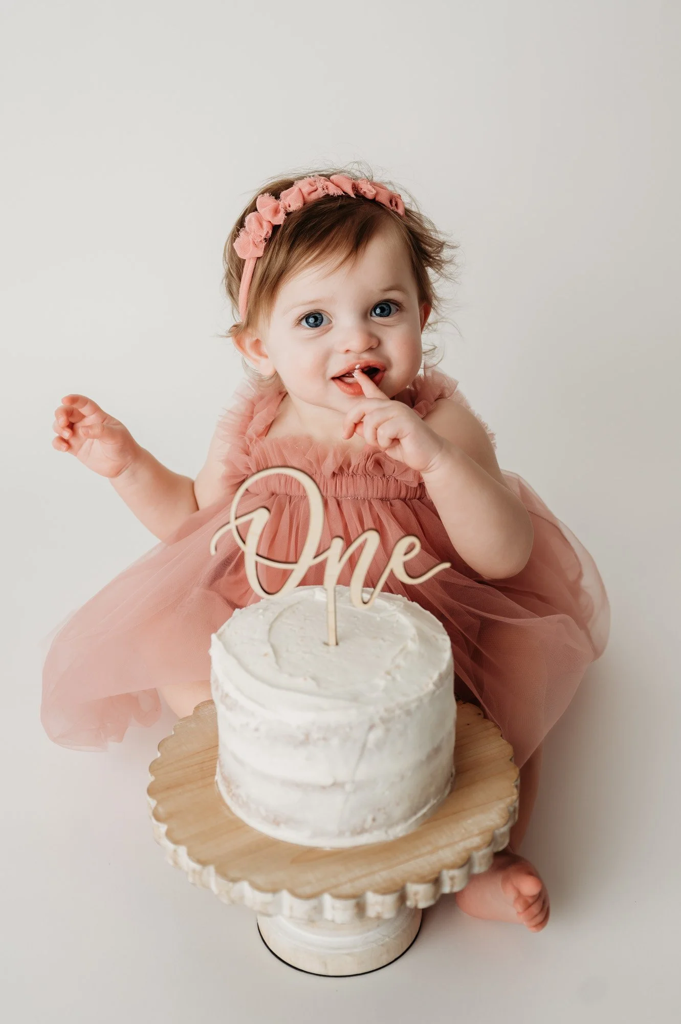 one-year-cake-smash-girl-indianapolis-fishers-photographer-32-2.jpg