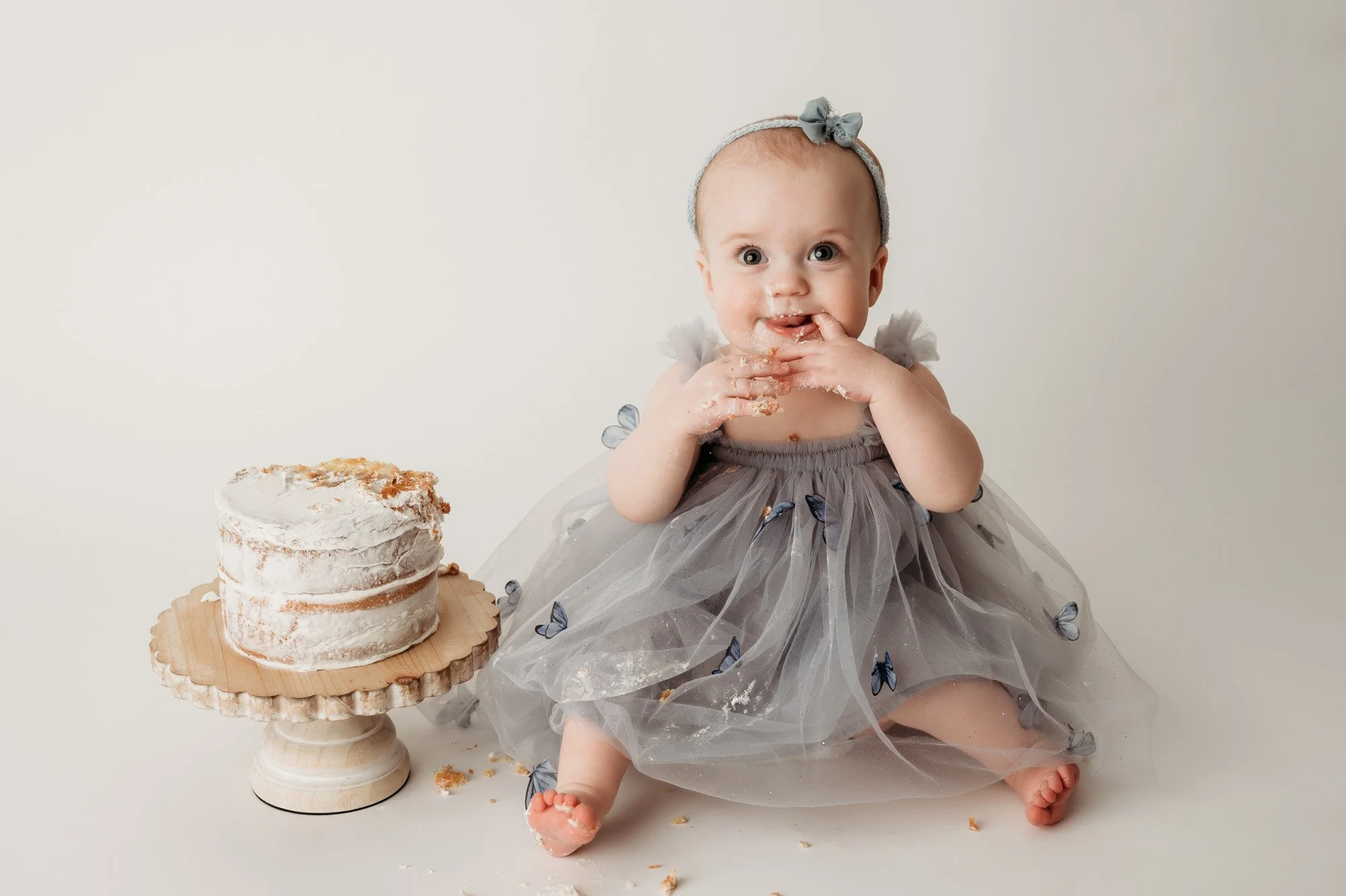 one-year-boy-first-year-cake-smash-indianapolis-fishers-photographer-45-2.jpg