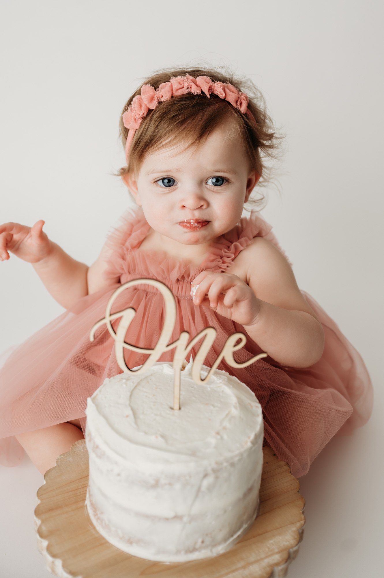 one-year-cake-smash-girl-indianapolis-fishers-photographer-34-2.jpg