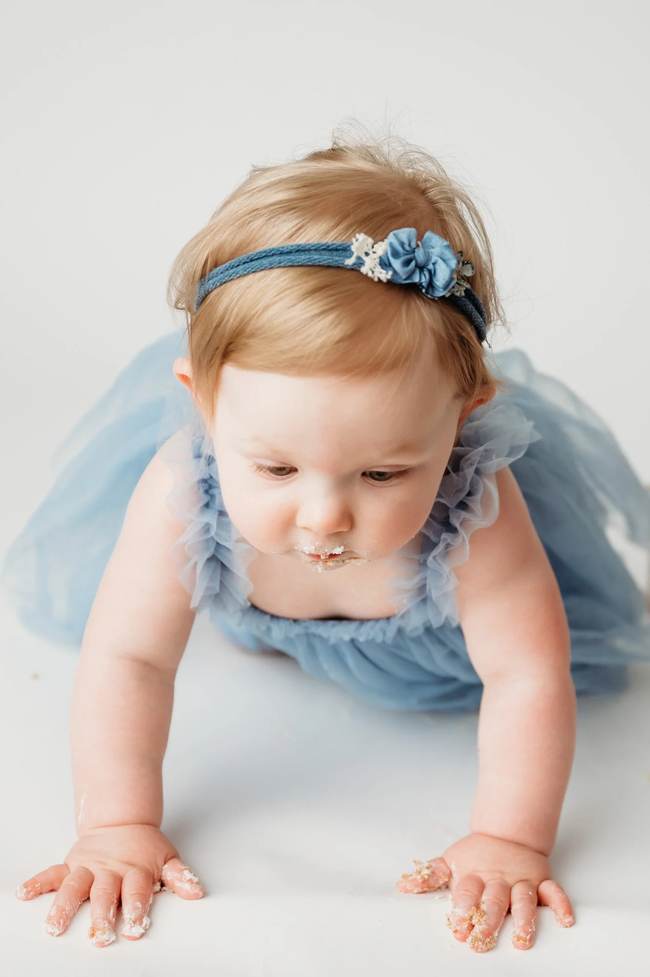 one-year-cake-smash-girl-first-birthday-indianapolis-fishers-photographer-32-2.jpg