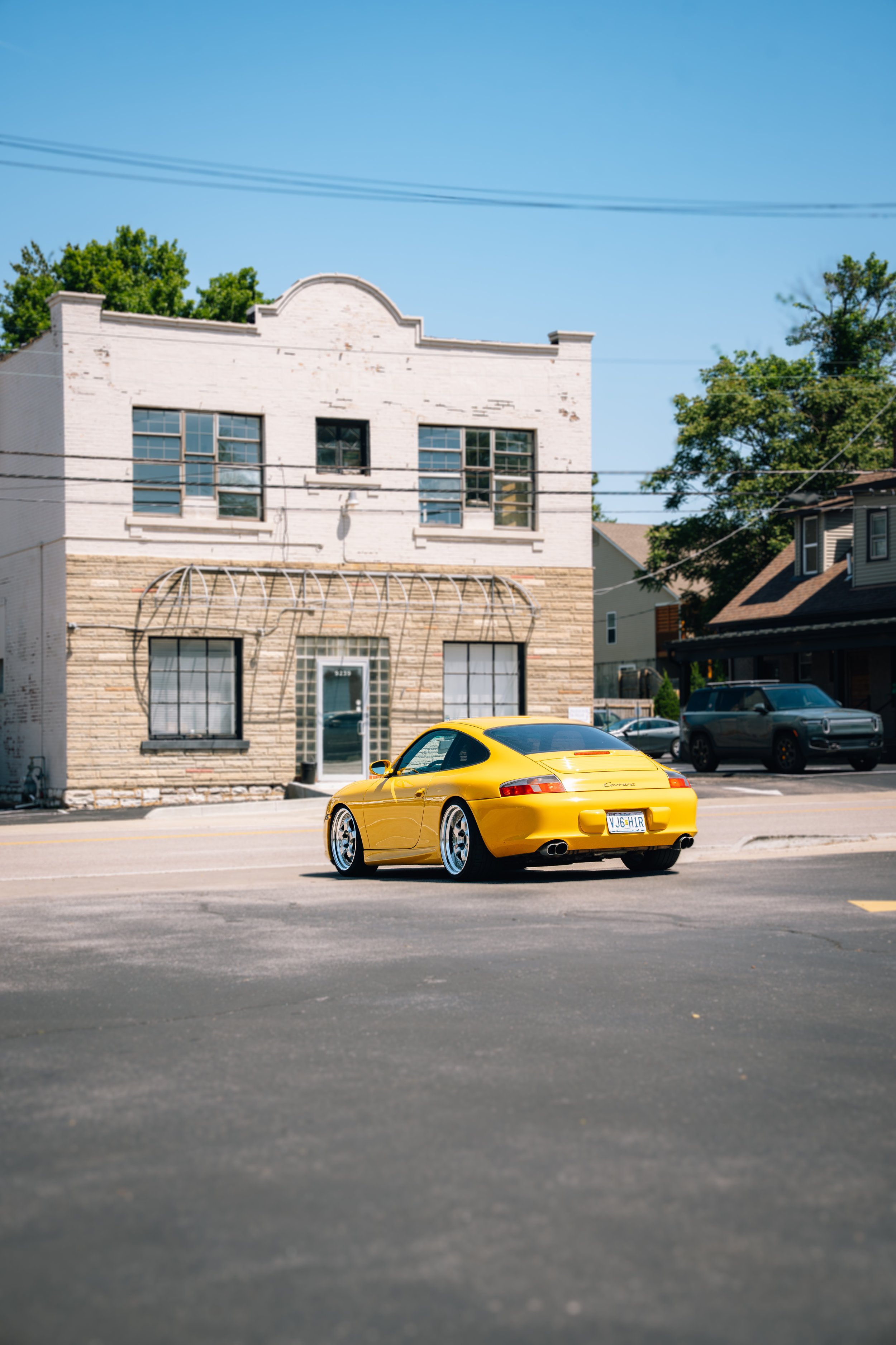 Slammed Yellow Porsche (5-11-26)-2.jpg