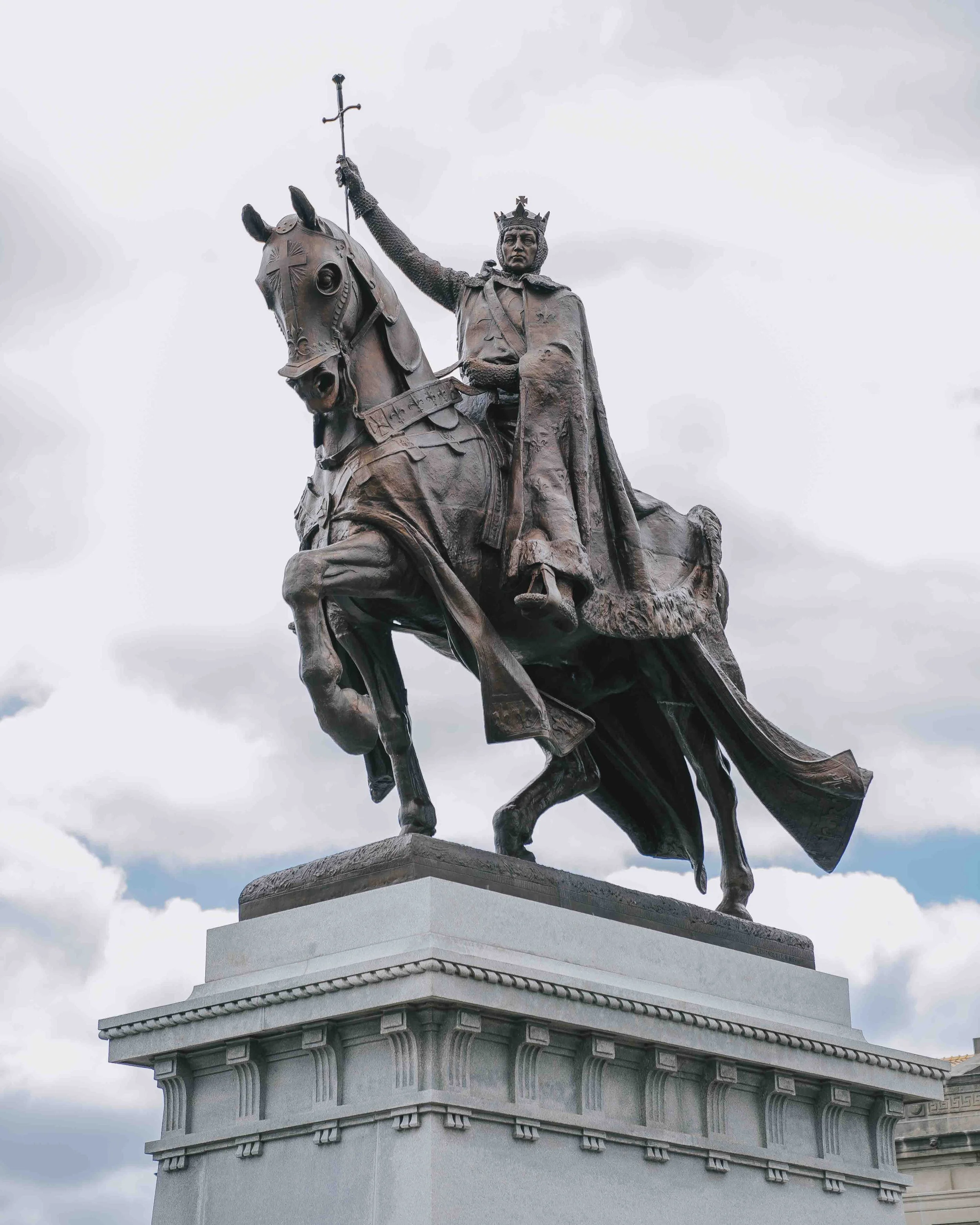 King Louis IX of France Statue (WEBSITE).jpg