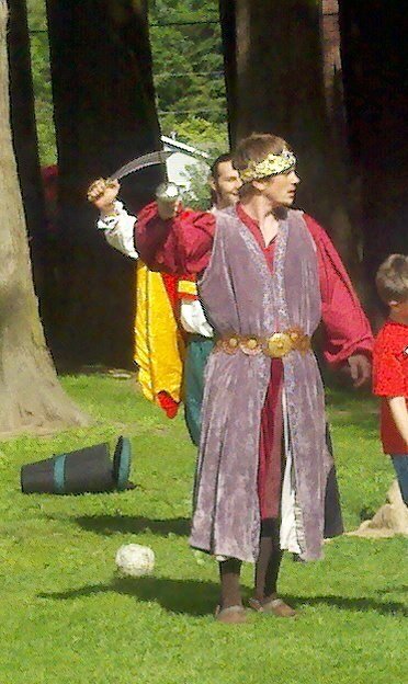 Matt Riggins as King Henry V