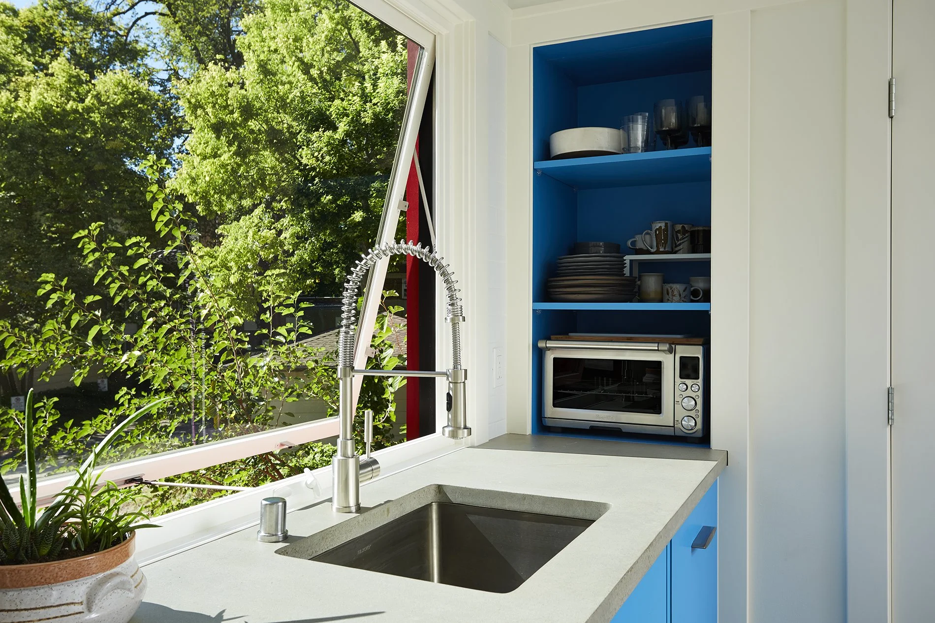 Kitchen v2.jpg