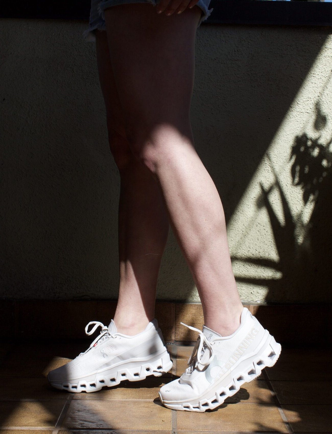 On-running-shoes-header-crop.jpg